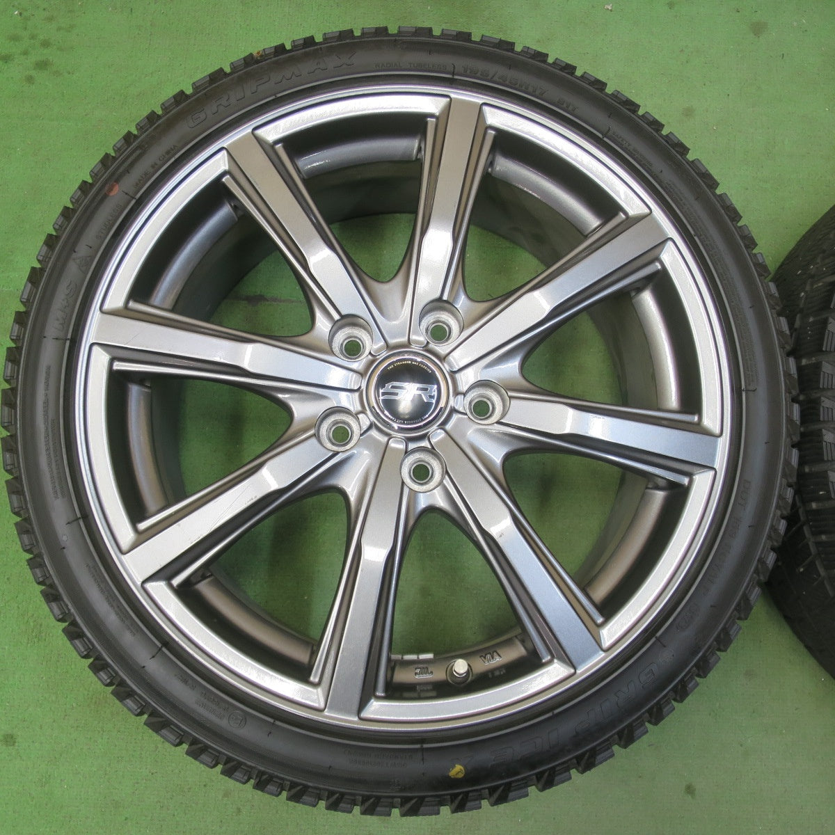 バリ溝！23年！キレイ！9分★スタッドレス 195/45R17 グリップマックス GRIP ICE X STRANGER ストレンジャー 17インチ PCD114.3/5H★6030304イス