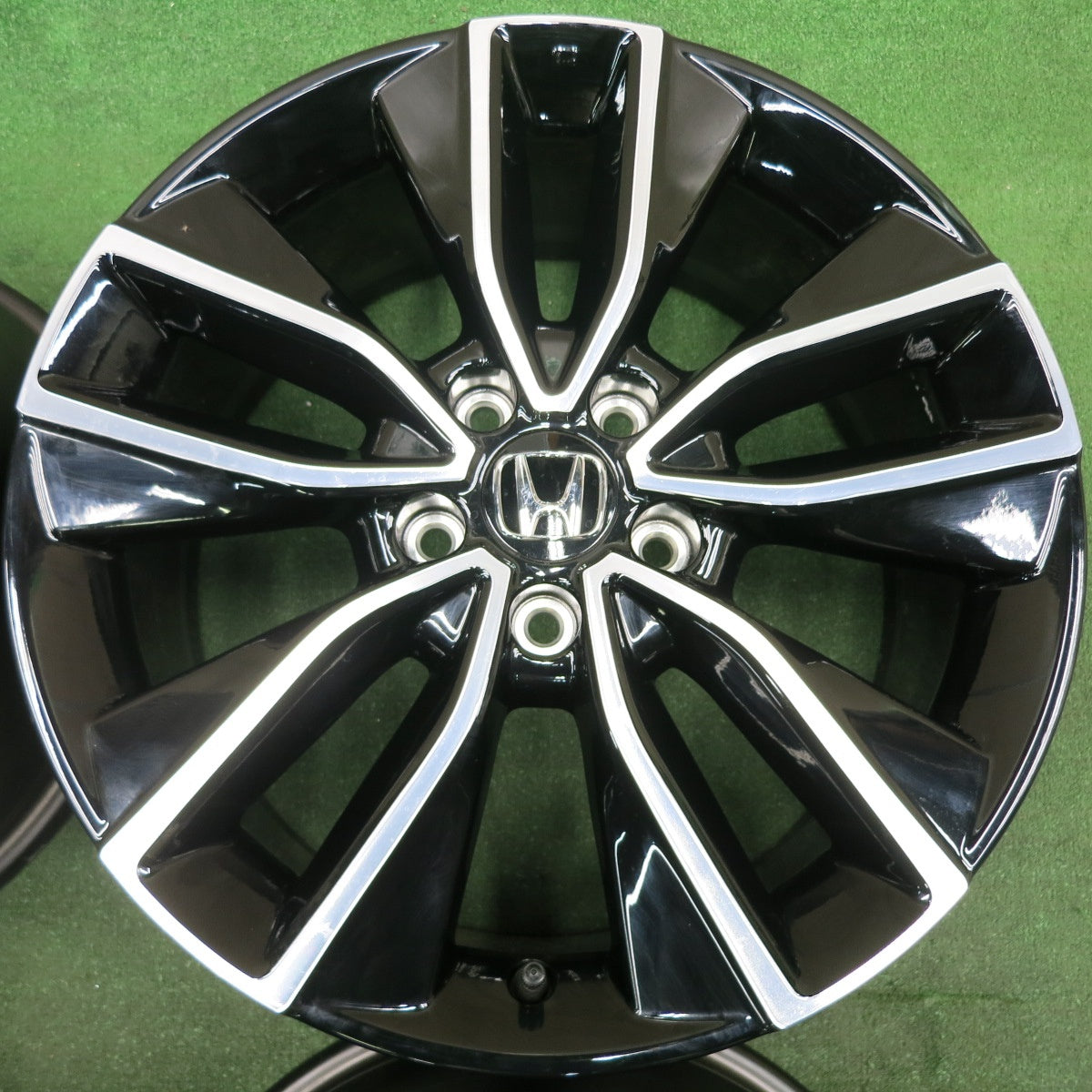 *送料無料* 新車外し★ホンダ RV ヴェゼル 純正 ホイール 18インチ 18×7.5J PCD114.3/5H★4060502HAホ
