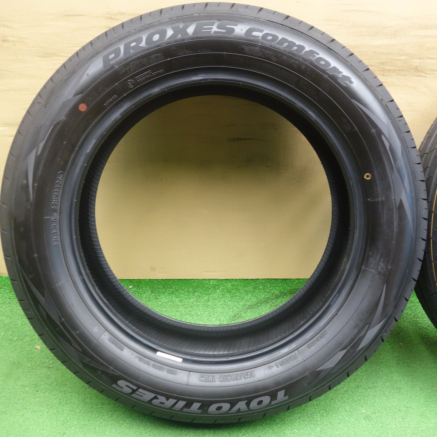 新車外し！26年★225/60R18 トーヨー プロクセス Comfort コンフォート 40系 アルファード ヴェルファイア ハリアー RAV4 等★6061102KTノタ