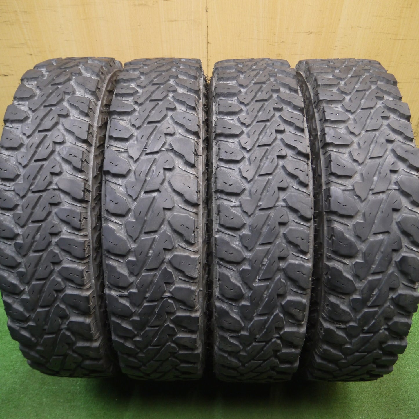 [送料無料] 4本価格★185/85R16 105/103N ヨコハマ ジオランダー M/T G003 タイヤ 16インチ ジムニー パジェロミニ 等 オフロード★5010605Hノタ