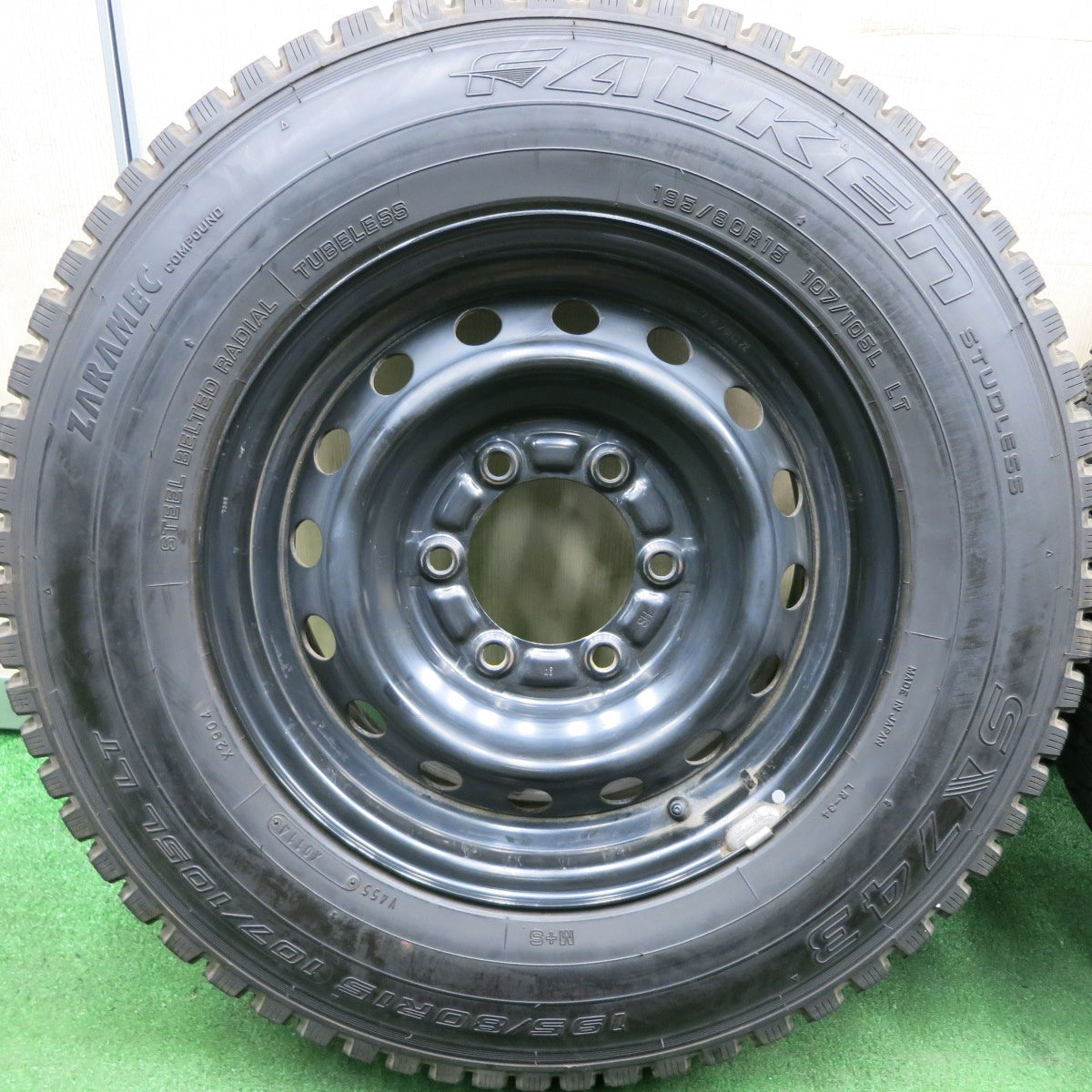 *送料無料* バリ溝！9分★ハイエース等 195/80R15 スタッドレス ファルケン SI743 スチール ホイール 15インチ PCD139.7/6H★4050802HAス