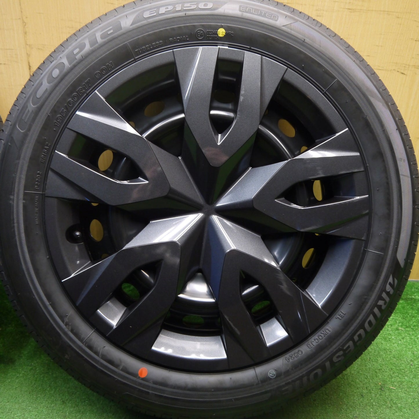 [送料無料] 新車外し！24年★トヨタ 60系 プリウス 純正 スチール 195/60R17 ブリヂストン エコピア EP150 17インチ PCD114.3/5H★5033109Hノ