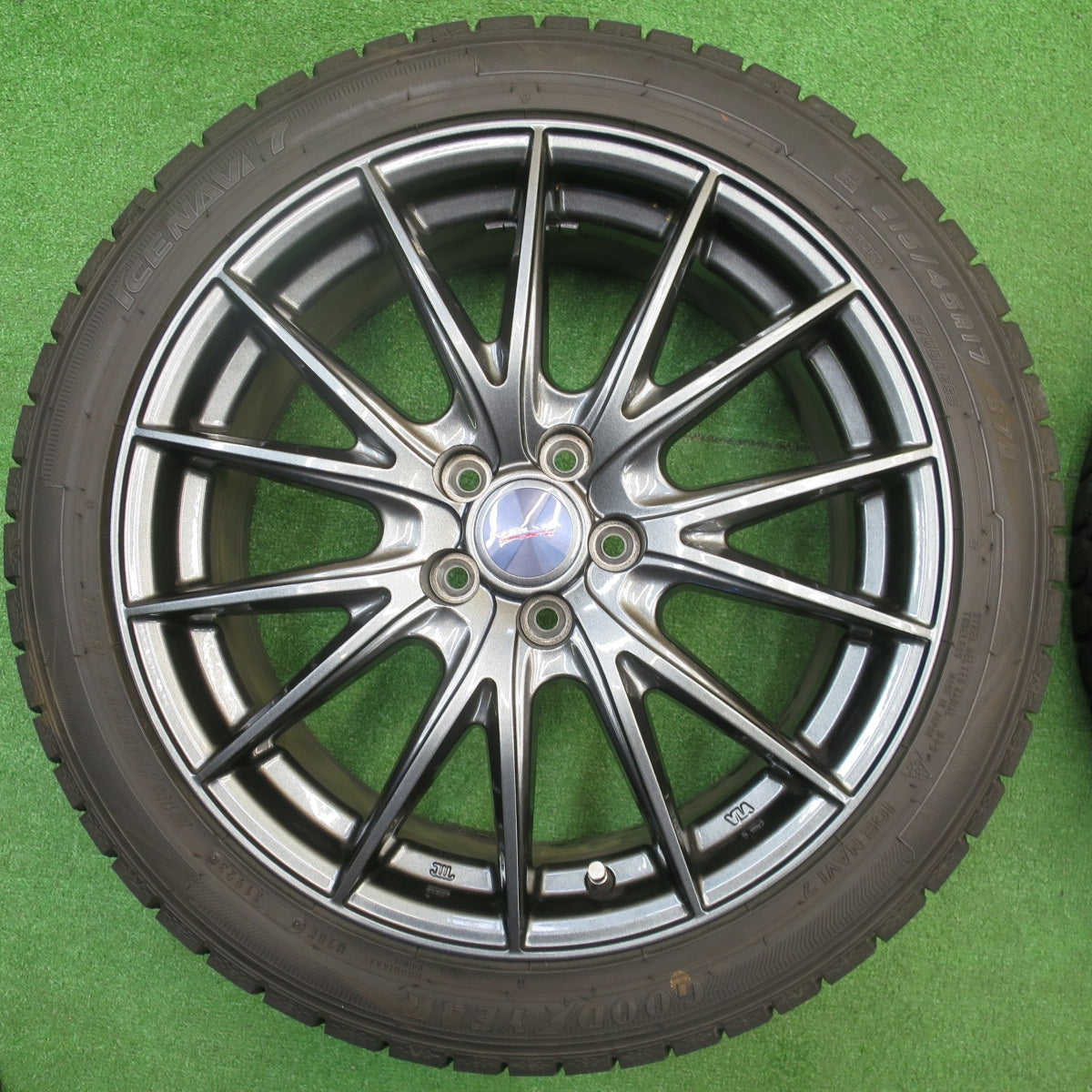 バリ溝！23年！キレイ！ほぼ10分★プリウス 等 215/45R17 スタッドレス グッドイヤー アイスナビ7 VELVA SPORTZ ヴェルヴァ 17インチ PCD100/5H★5111306NJス