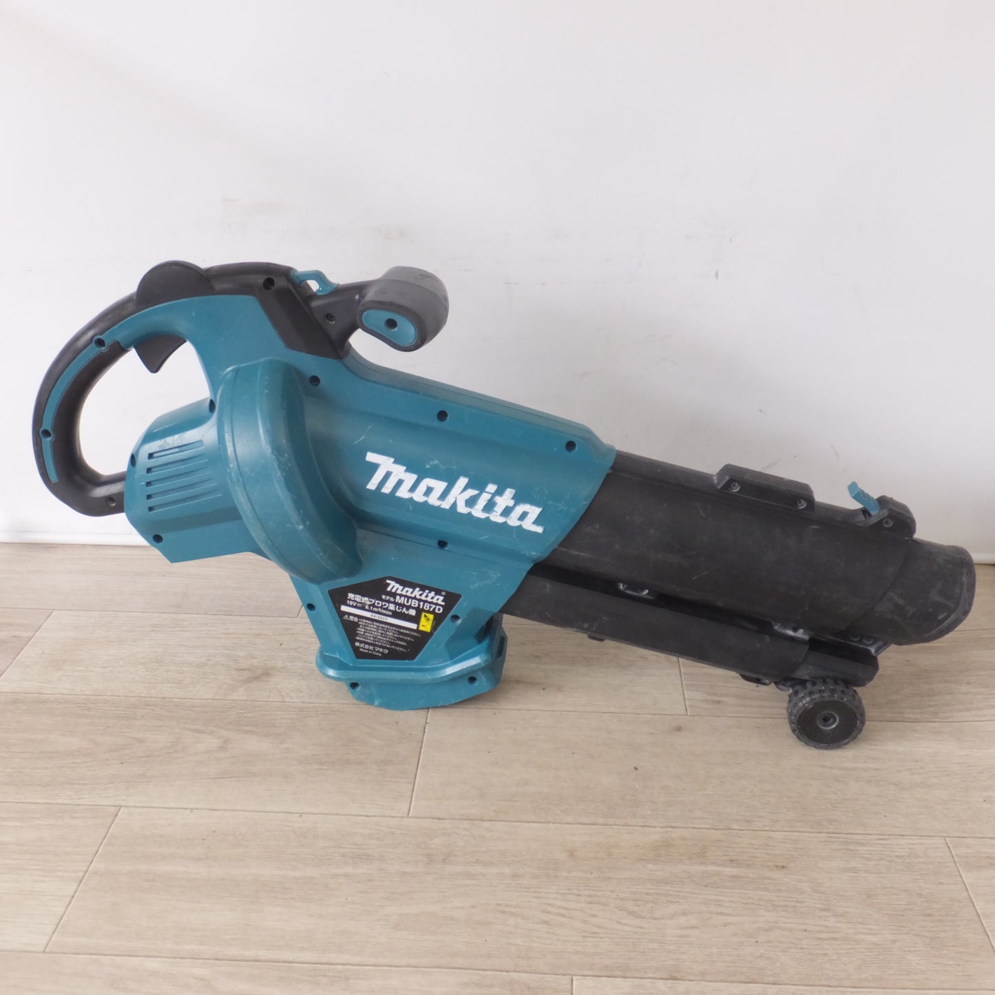 [送料無料] ★マキタ makita 充電式ブロワ集じん機 MUB187D 18V 本体のみ ダストバッグなし★