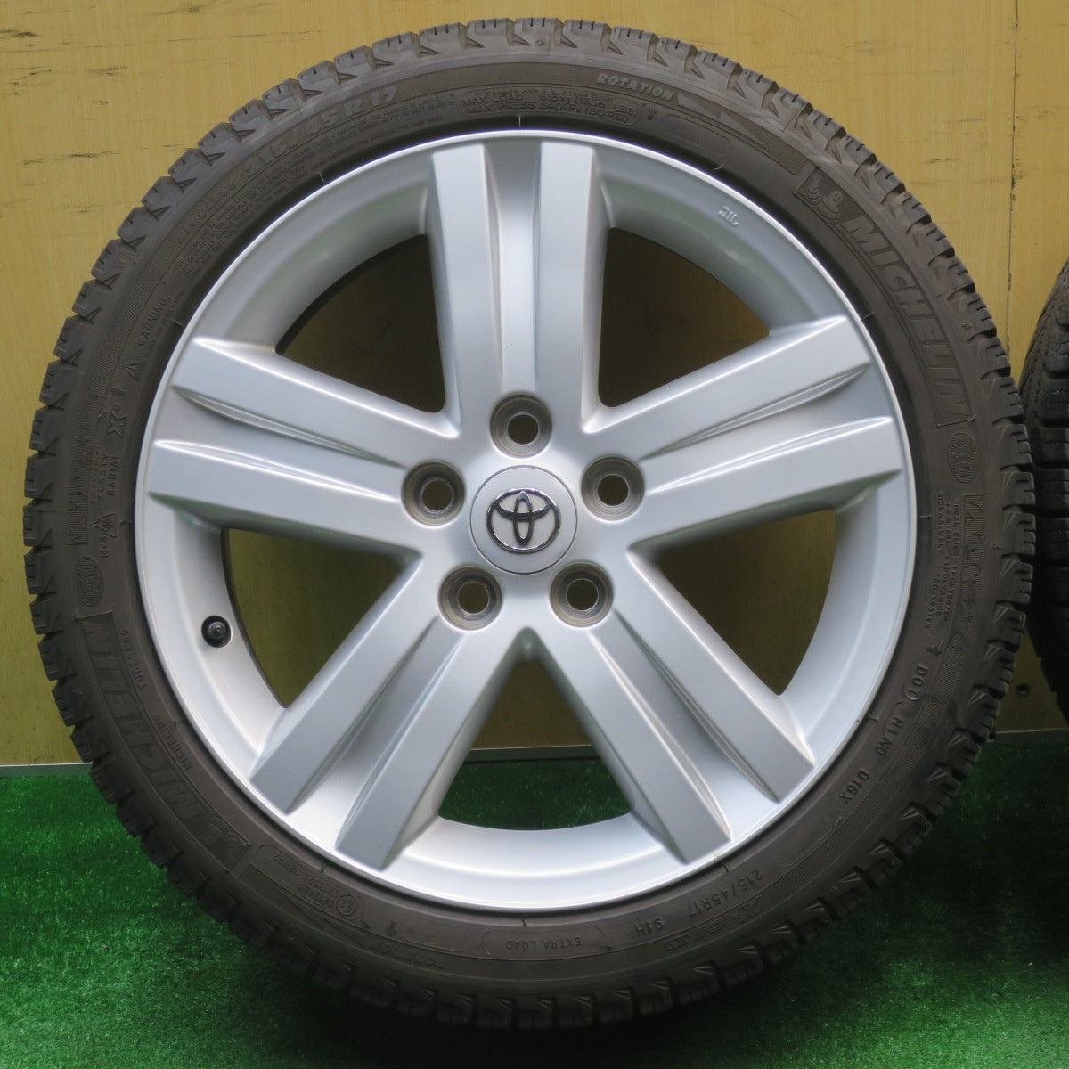 バリ溝！9分★トヨタ ブレイド 純正 215/45R17 スタッドレス ミシュラン X-ICE XI3 17インチ PCD114.3/5H★5112103NJス