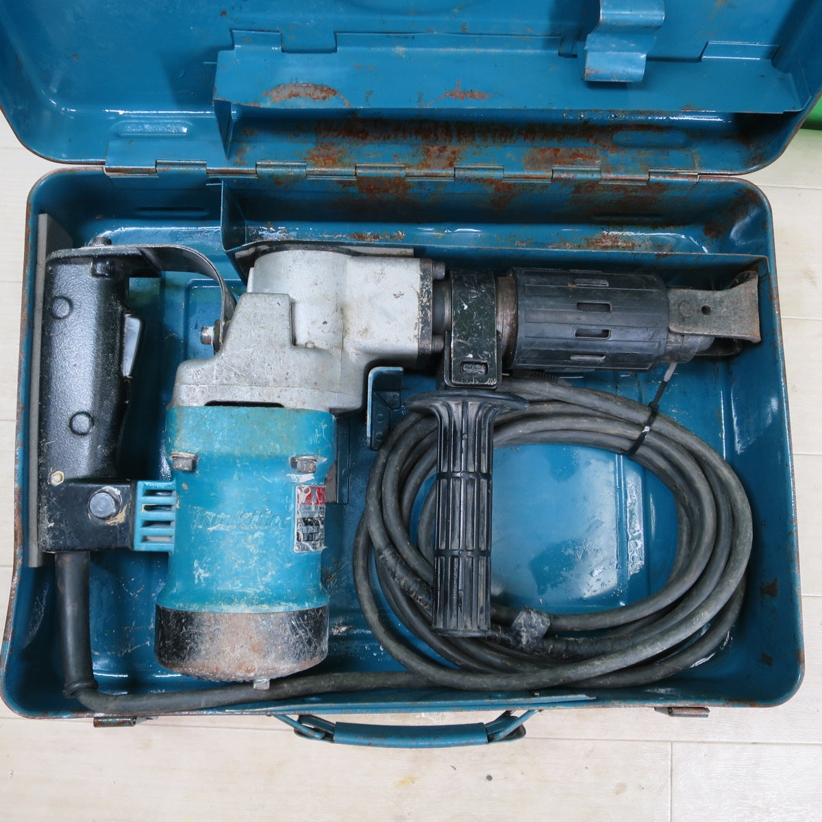 ☆マキタ 電動 ハンマー HM0810 電動 工具 コード式 電気 100V はつり ハツリ makita☆