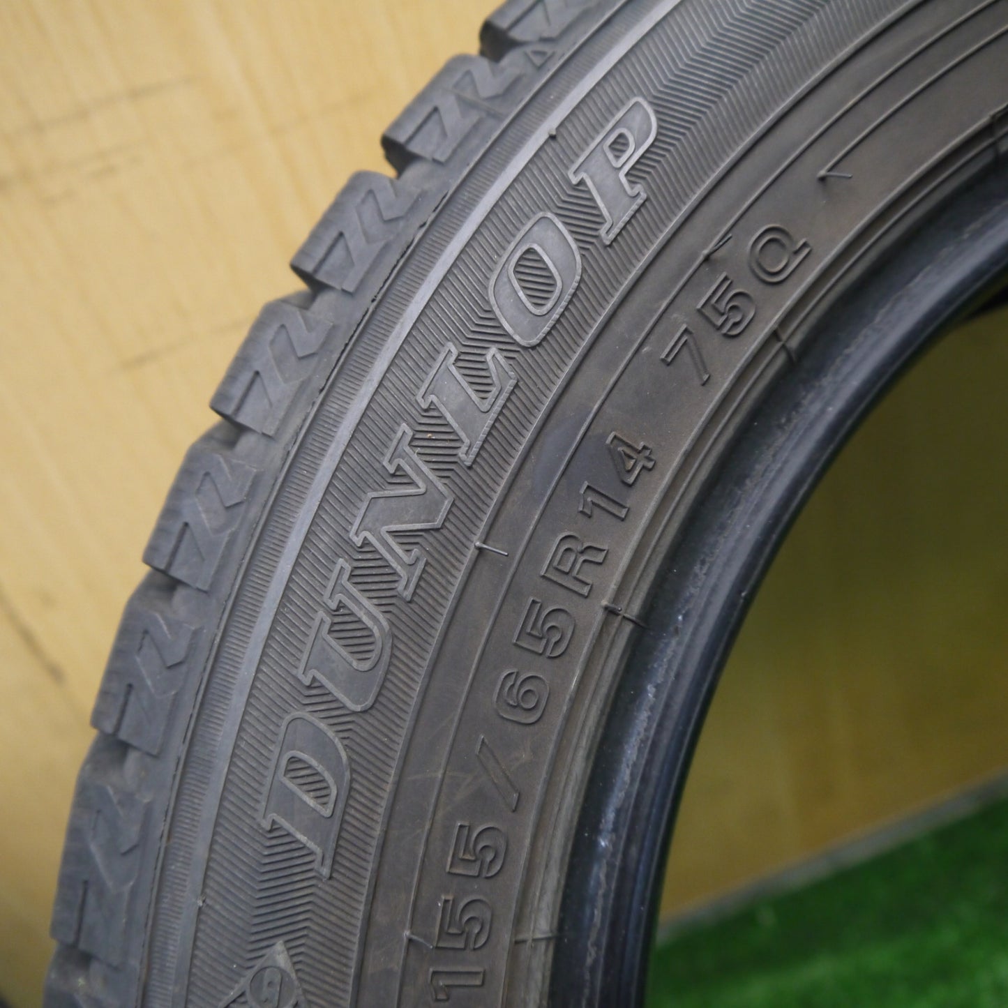 バリ溝！9.5分！2本★スタッドレス 155/65R14 ダンロップ ウインターマックス WM02 タイヤ 14インチ N-BOX タント スぺーシア 等★6040610Hスタ