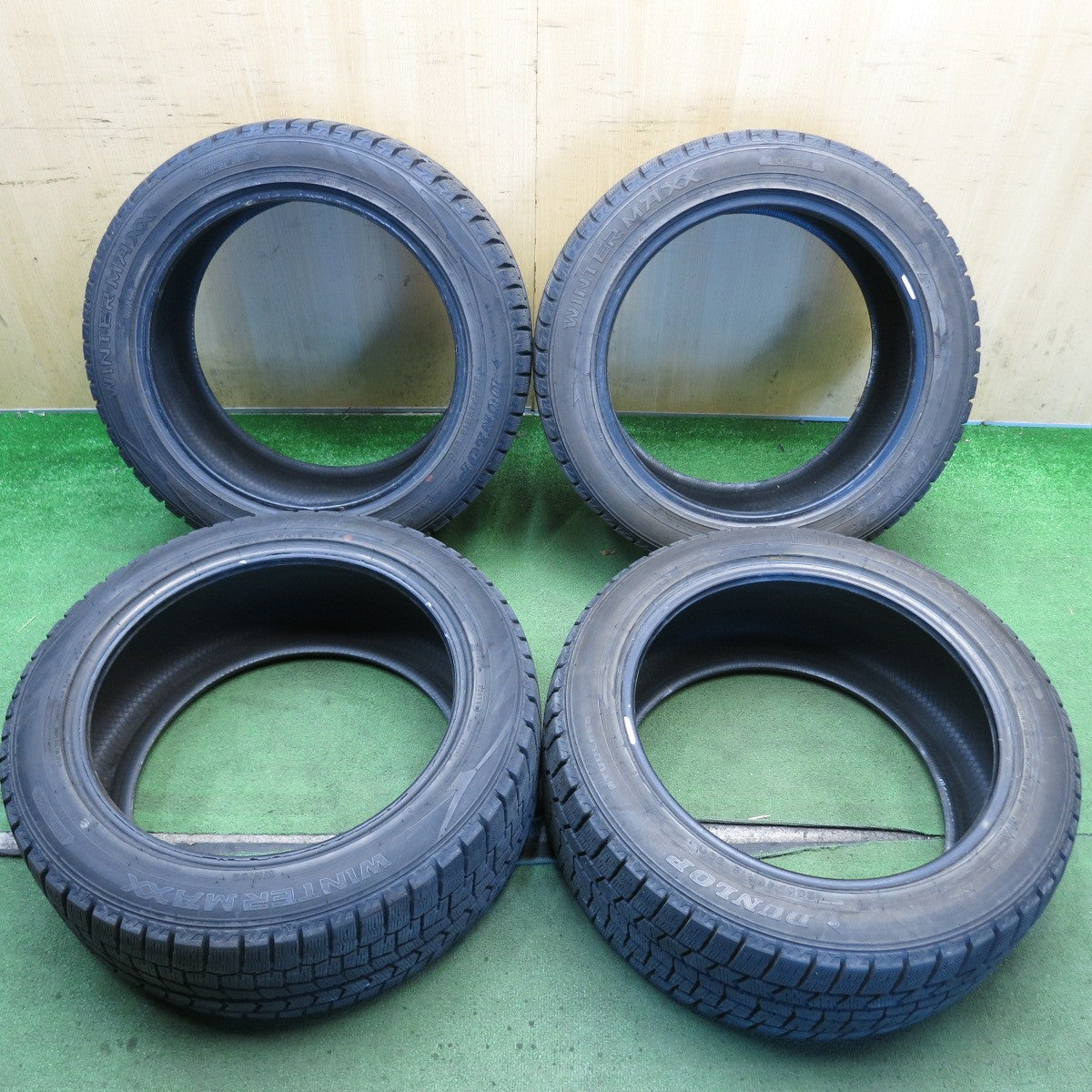 バリ溝！9.5分◎スタッドレス 255/45R18 ダンロップ ウインターマックス WM02 ベンツ W221 Sクラス アウディ A7 等◎6082606KKスタ