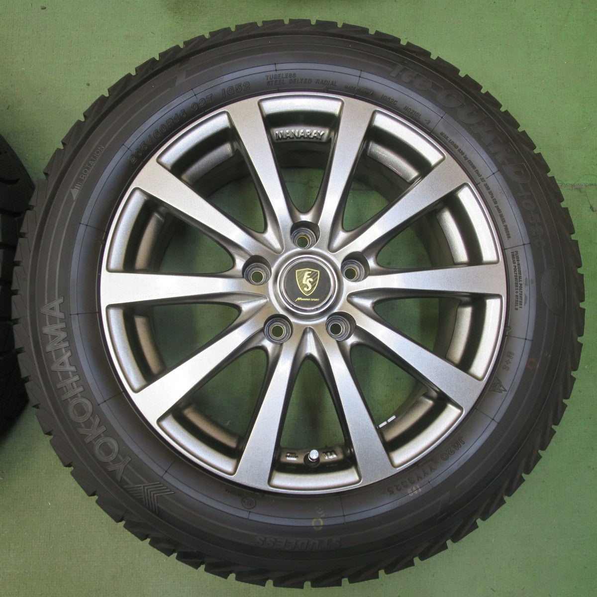 バリ溝！25年！キレイ！9.5分◎スタッドレス 205/60R16 ヨコハマ アイスガード iG52C MANARAY SPORT マナレイ スポーツ 16インチ PCD114.3/5H◎6102014イス