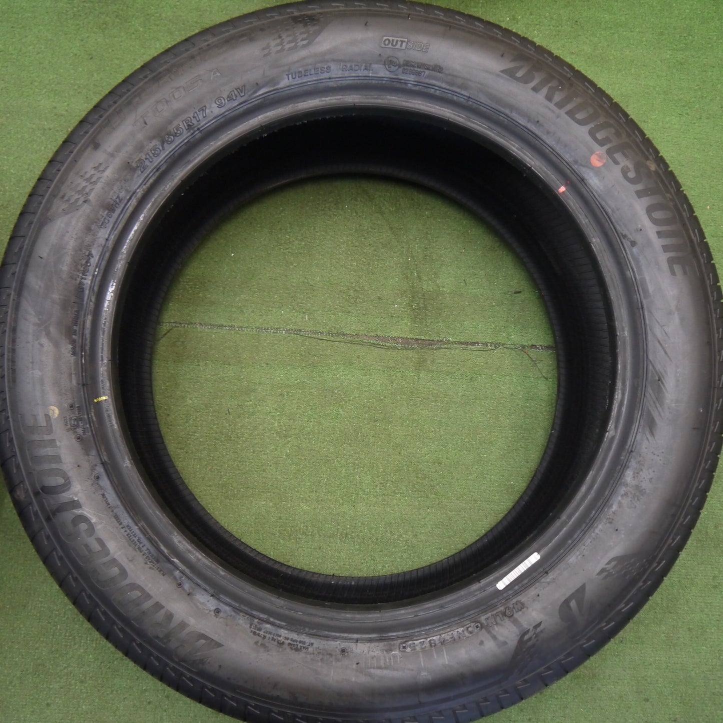 新車外し！25年★215/55R17 ブリヂストン トランザ T005A タイヤ 17インチ WR-V クラウン カムリ ヴェゼル レクサス ES 等★6060502Hノタ