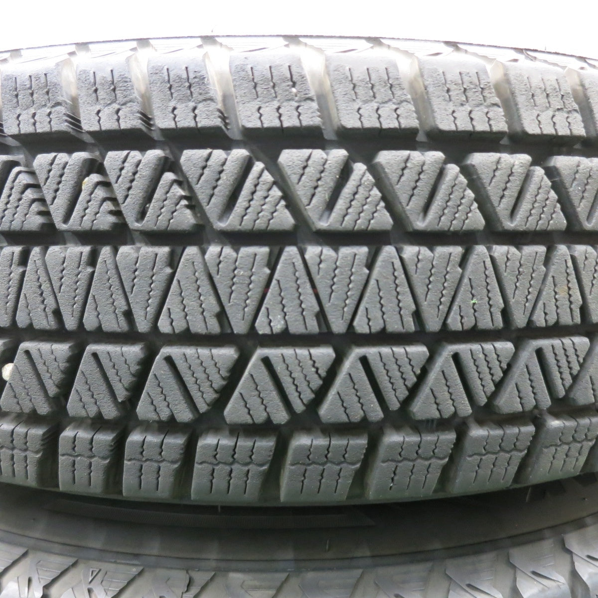 *送料無料* バリ溝！キレイ！9.5分★ジムニー 等 KEELER 175/80R16 スタッドレス ブリヂストン ブリザック DM-V3 KEELER キーラー PCD139.7/5H★4042002NJス