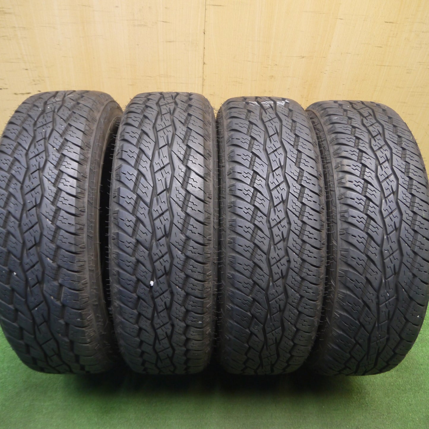 [送料無料] バリ溝！23年！キレイ！9.5分★WORK Crossover Racing Gear CRAG CKV 195/65R16 トーヨー オープンカントリー A/T EX ホワイトレター ワーク PCD100/4H★5020404Hノ