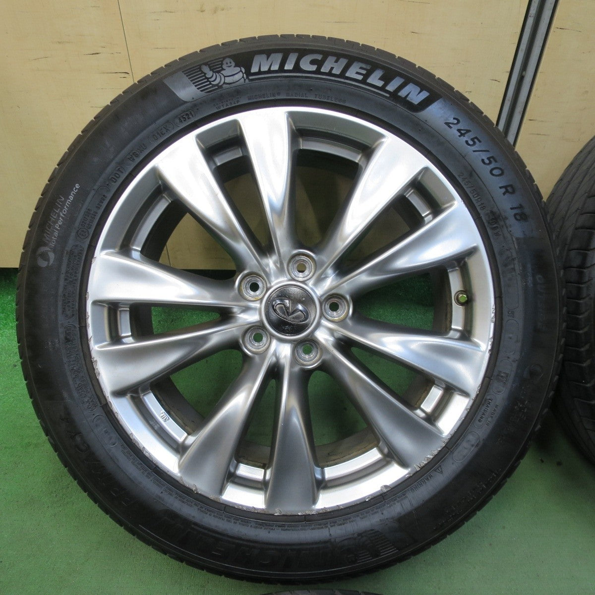 4本価格★日産 Y51 フーガ 純正 245/50R18 ミシュラン プライマシー4 インフィニティ 18インチ PCD114.3/5H★5111303TTノ
