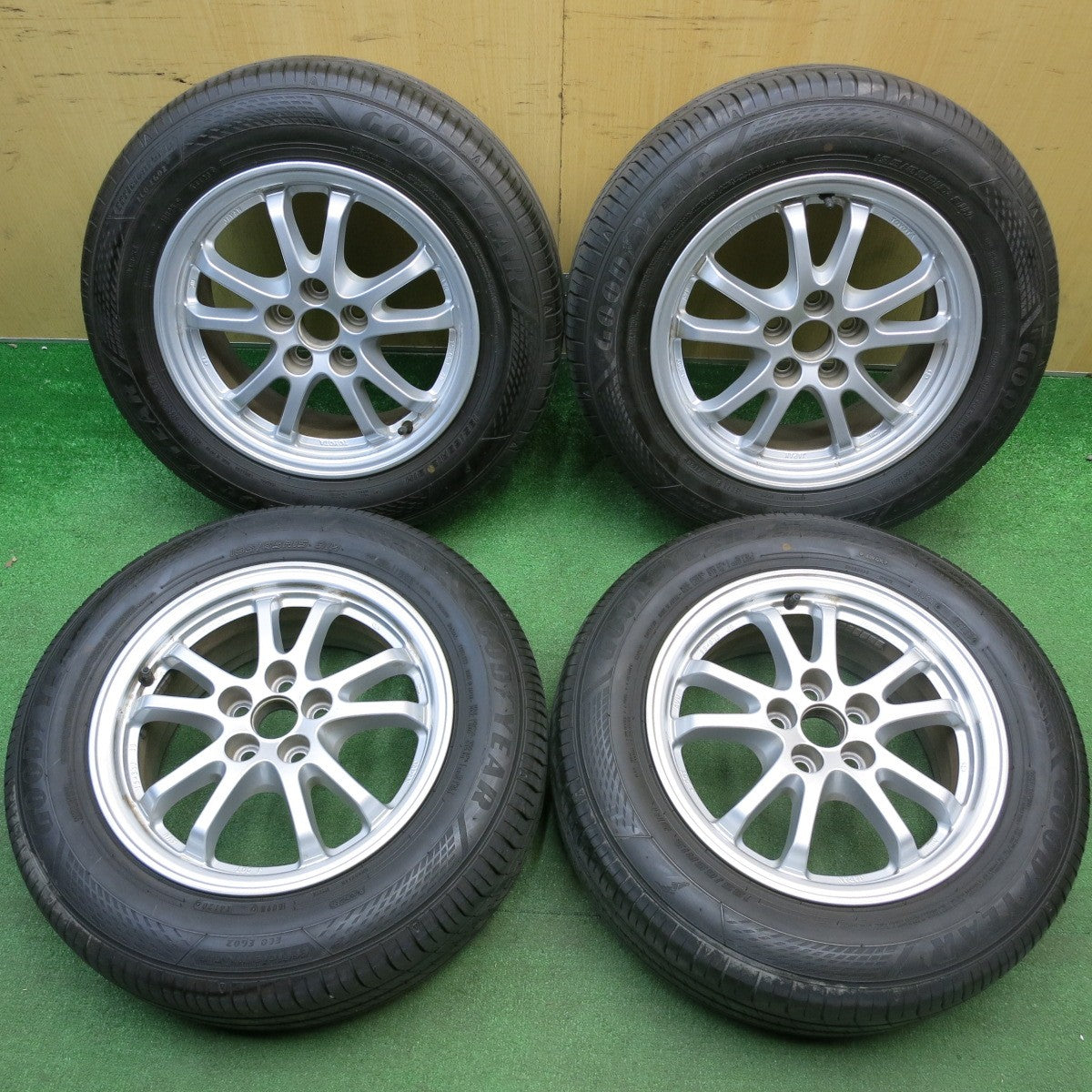 4本価格★トヨタ 50系 プリウス 純正 195/65R15 グッドイヤー EfficientGrip ECO EG02 15インチ PCD100/5H★6012513HAノ