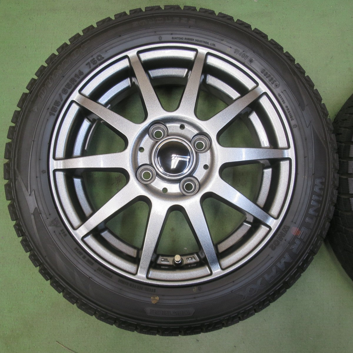バリ溝！25年！キレイ！9.5分以上◎スタッドレス 155/65R14 ダンロップ ウインターマックス WM02 Ti WHEELS 社外 アルミ 14インチ PCD100/4H◎6101701イス