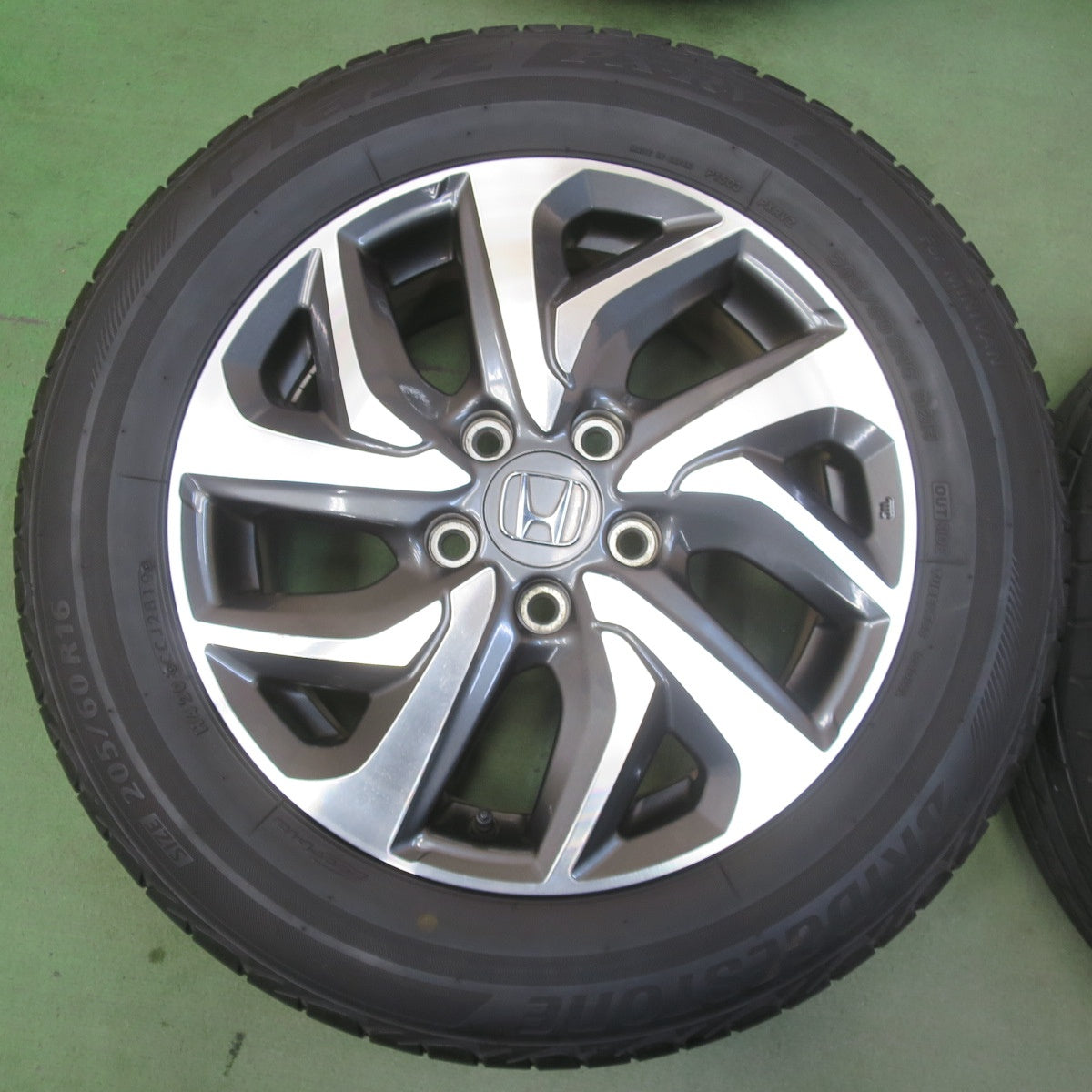 バリ溝！キレイ！9分◎ホンダ RP ステップワゴン スパーダ 純正 205/60R16 ブリヂストン プレイズ PX-RV 16インチ PCD114.3/5H◎6081104IMノ