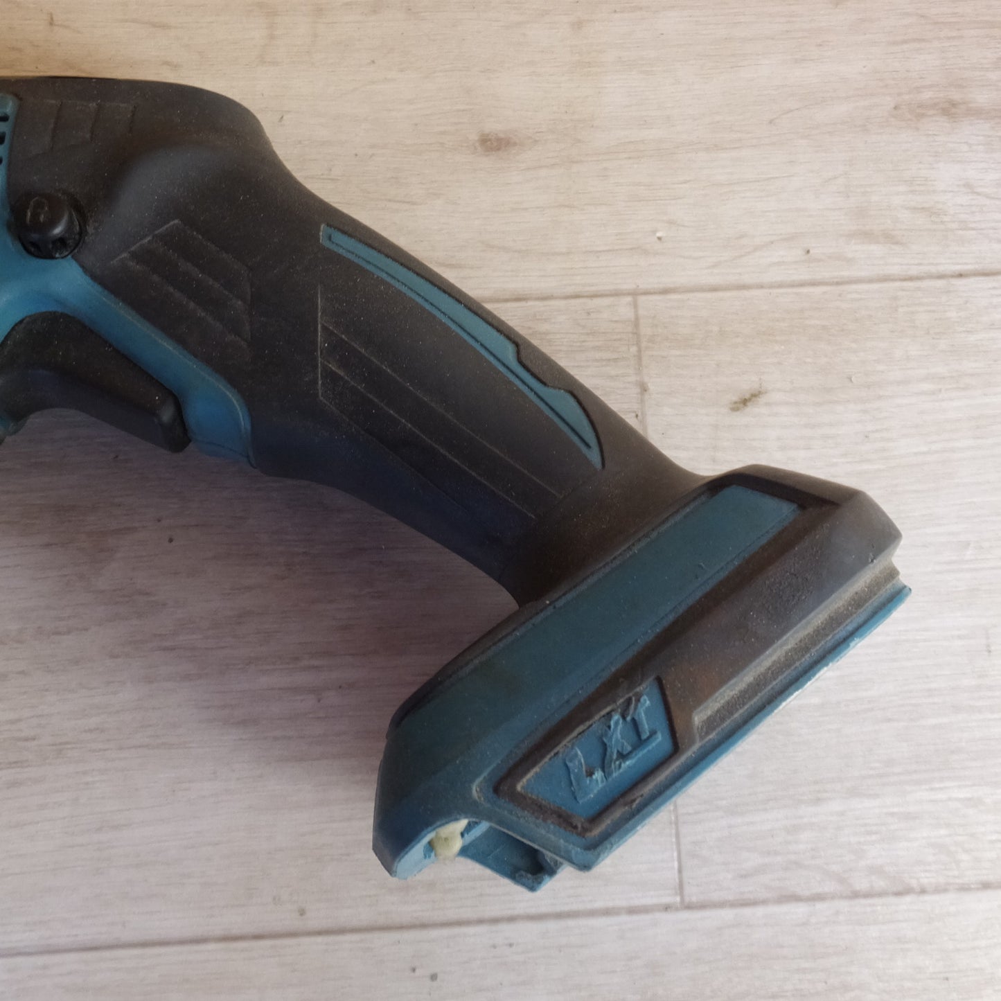 [送料無料] ★マキタ makita 充電式レシプロソー JR184D 18V 本体のみ★