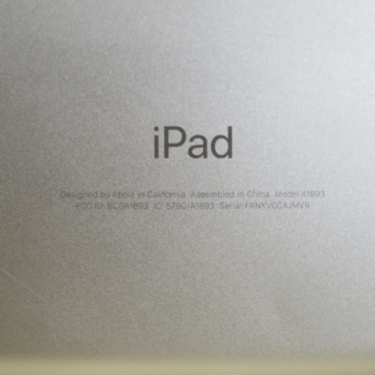 ☆Apple ipad 第6世代 A1893 FRJN2J/A 32GB Wi-Fiモデル アップル アイパッド タブレット☆