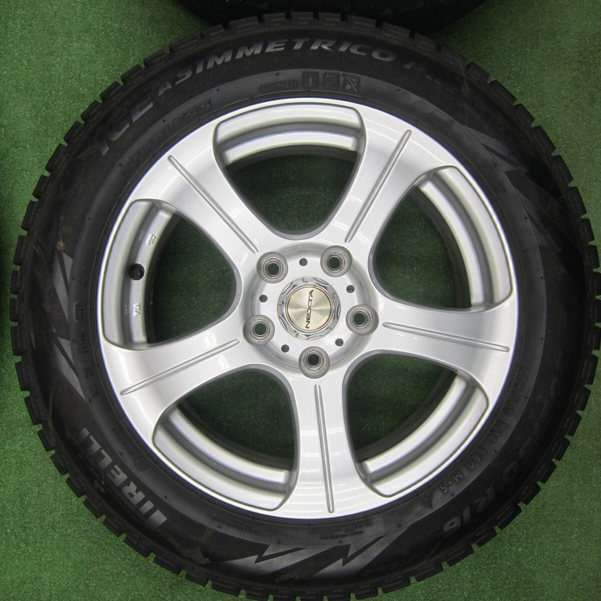 バリ溝！21年！キレイ！8.5分★スタッドレス 205/60R16 ピレリ アイスアシンメトリコ プラス NEXTA ネクスタ 16インチ PCD114.3/5H★4121411TNス