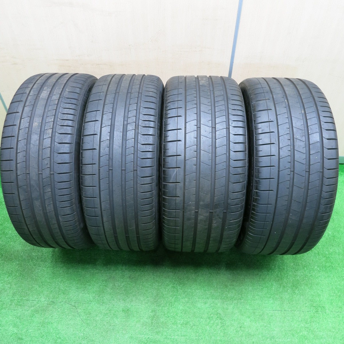 [送料無料] バリ溝！キレイ！8.5分★ランボルギーニ ウルス 純正 OP 285/40R22 325/35R22 ピレリ PZERO 22インチ PCD130/5H★4091902NJノ