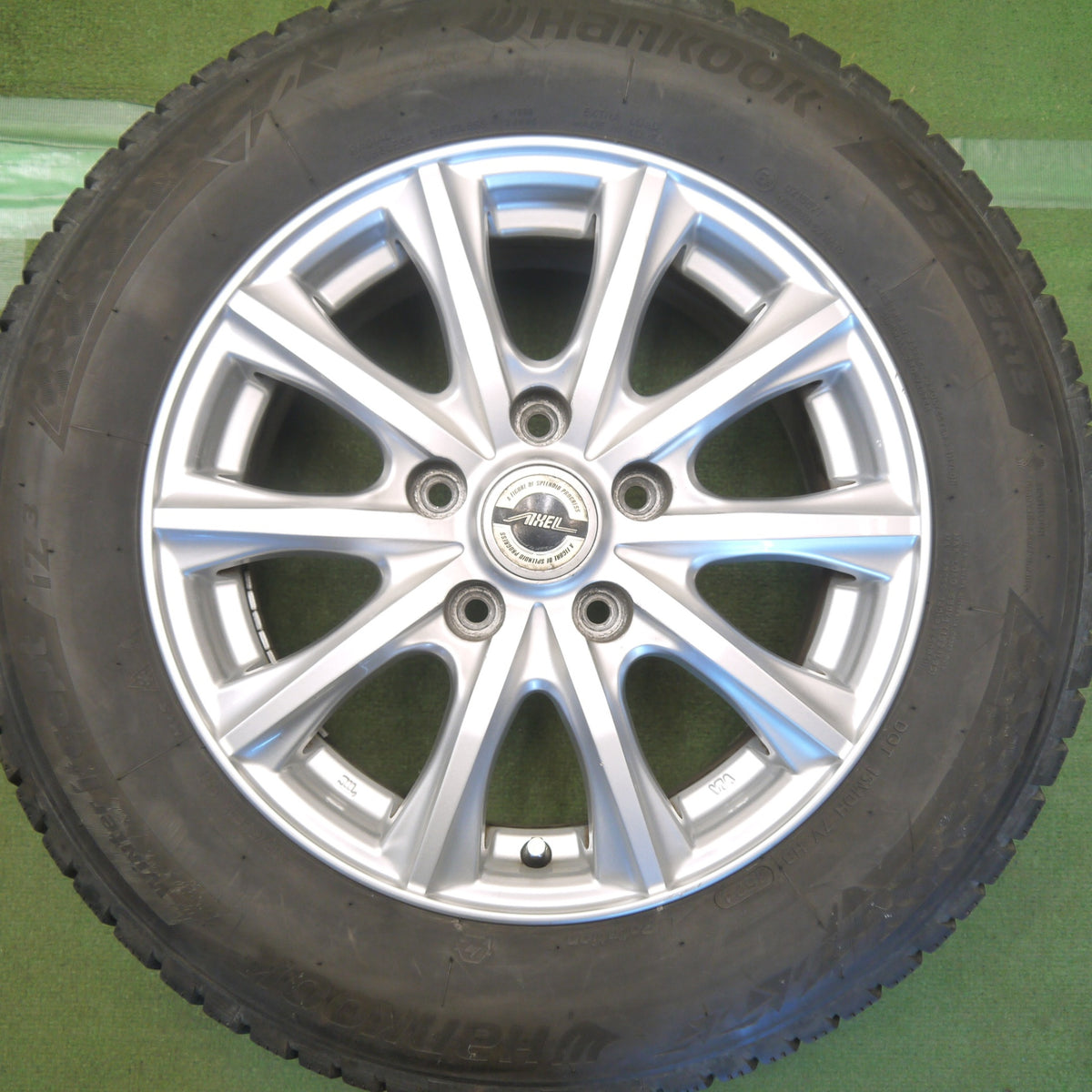 バリ溝！24年！キレイ！9分◎スタッドレス 195/65R15 ハンコック ウインター アイセプト IZ3 AXEL アクセル 15インチ PCD114.3/5H◎6100703Hス
