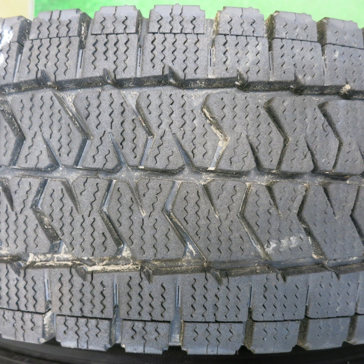 バリ溝！24年！キレイ！9分★スタッドレス 195/80R15 107/105N ブリヂストン ブリザック VL10 スチール ホイール 15インチ PCD139.7/6H★6040514HAス