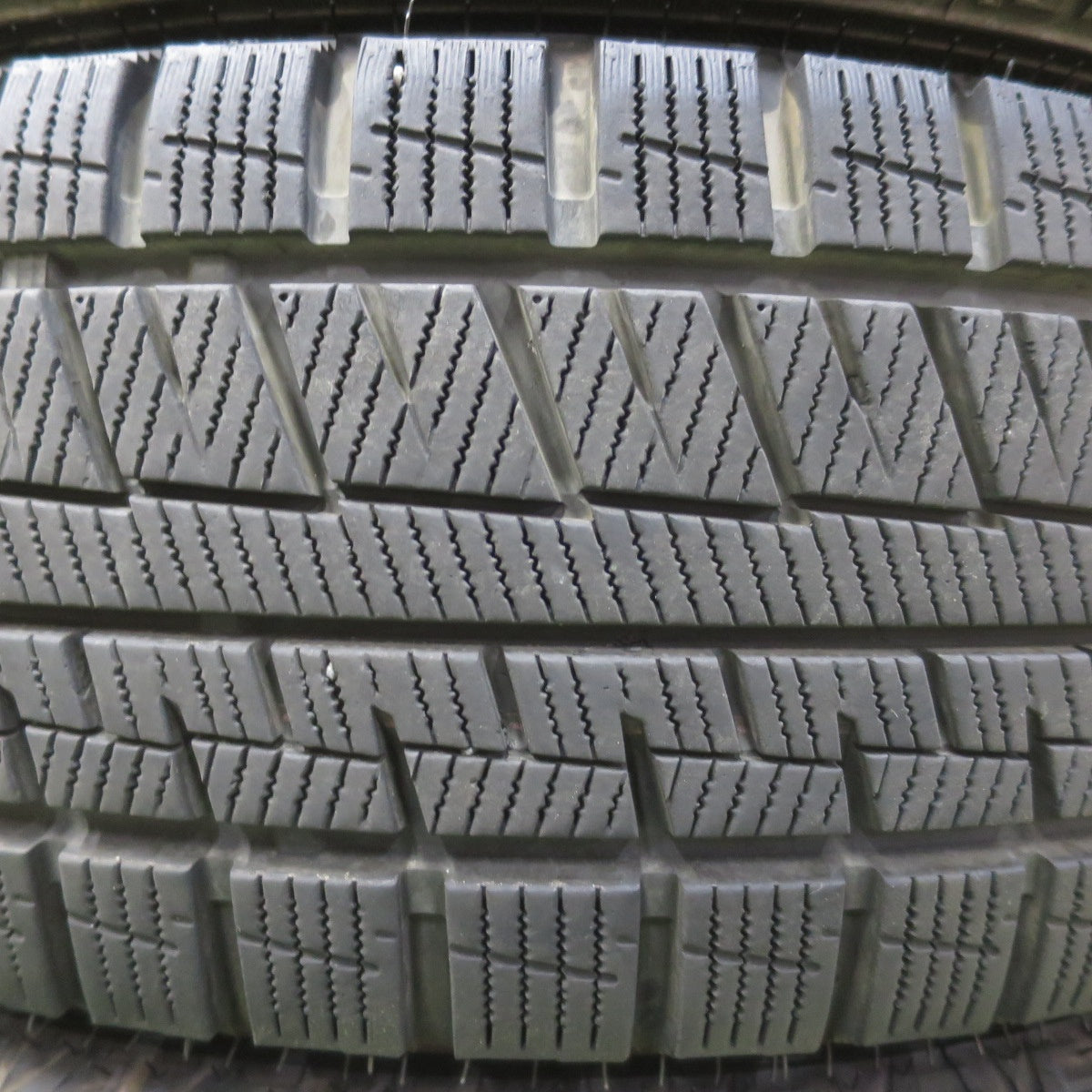 バリ溝！22年！キレイ！9分★スタッドレス ENKEI PF05 165/55R15 ダンロップ ウインターマックス03 エンケイ 軽サイズ PCD100/4H★6041703イス