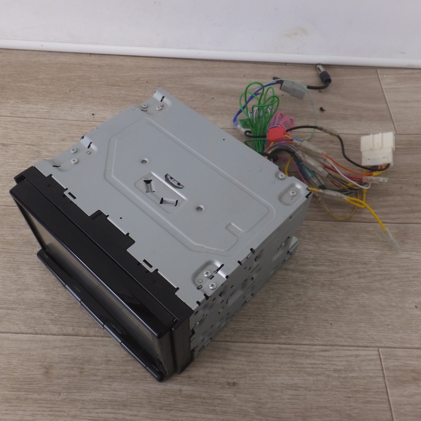 [送料無料] ★カロッツェリア carrozzeria AV一体型メモリーナビゲーション 楽ナビ AVIC-RZ303-3[10]★