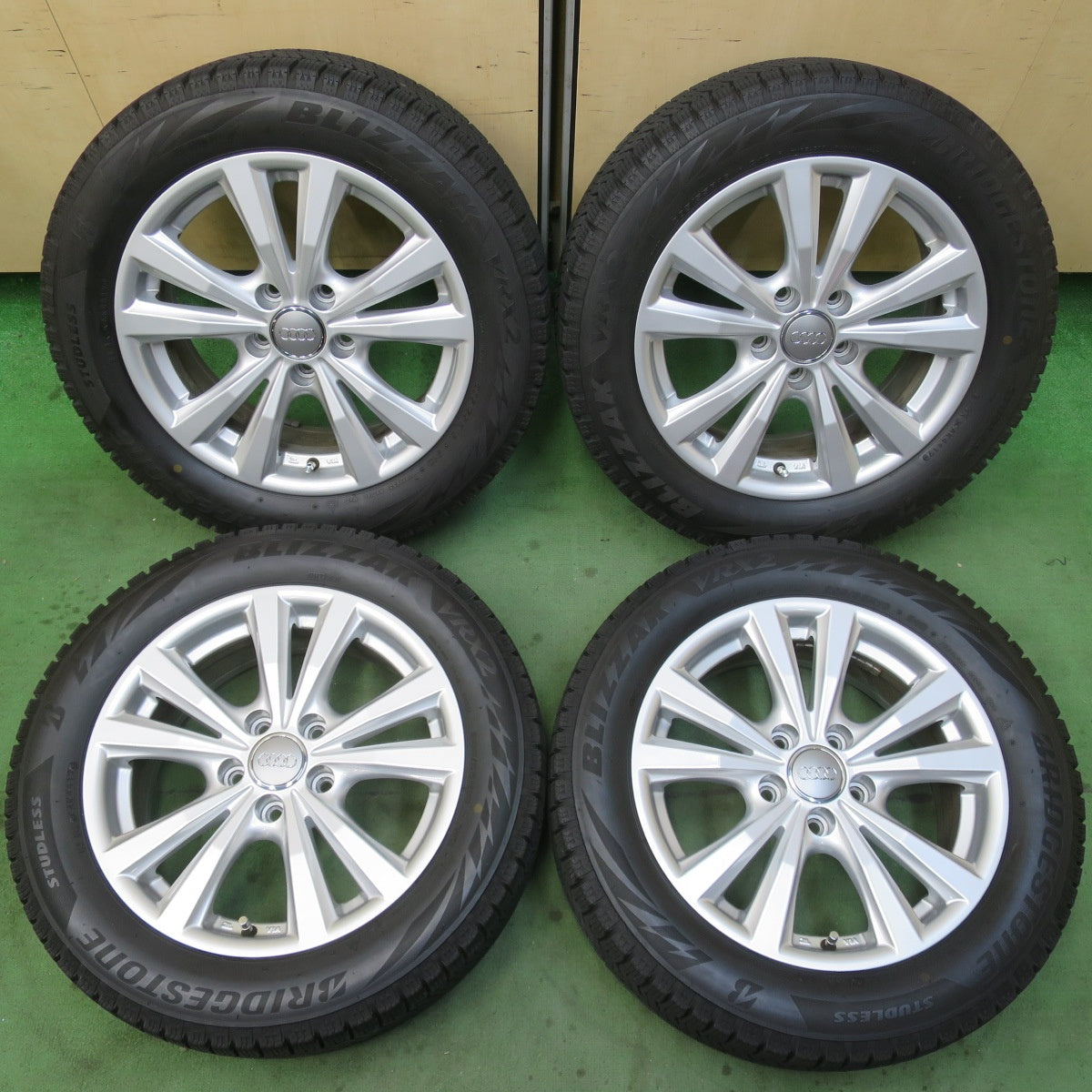 バリ溝！キレイ！9分★アウディ 等 AGA Dorf 205/55R16 スタッドレス ブリヂストン ブリザック VRX2 ドルフ 16インチ PCD112/5H★6021009イス