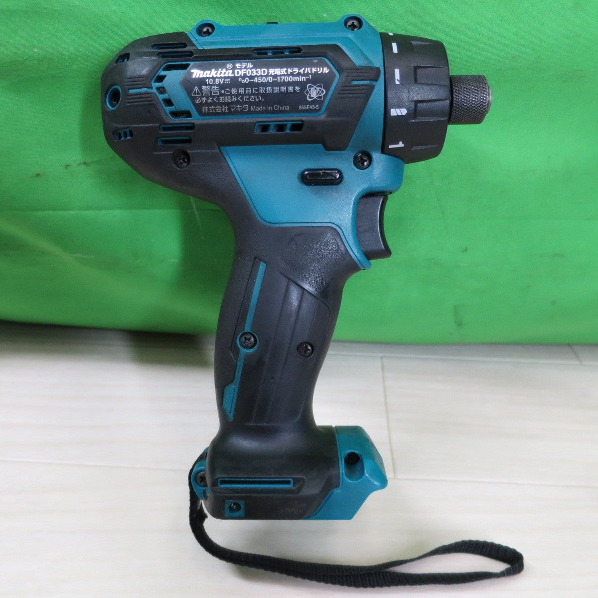 [送料無料] ☆マキタ 充電式 ドライバ ドリル 10.8V DF033D 本体のみ 電動 工具☆