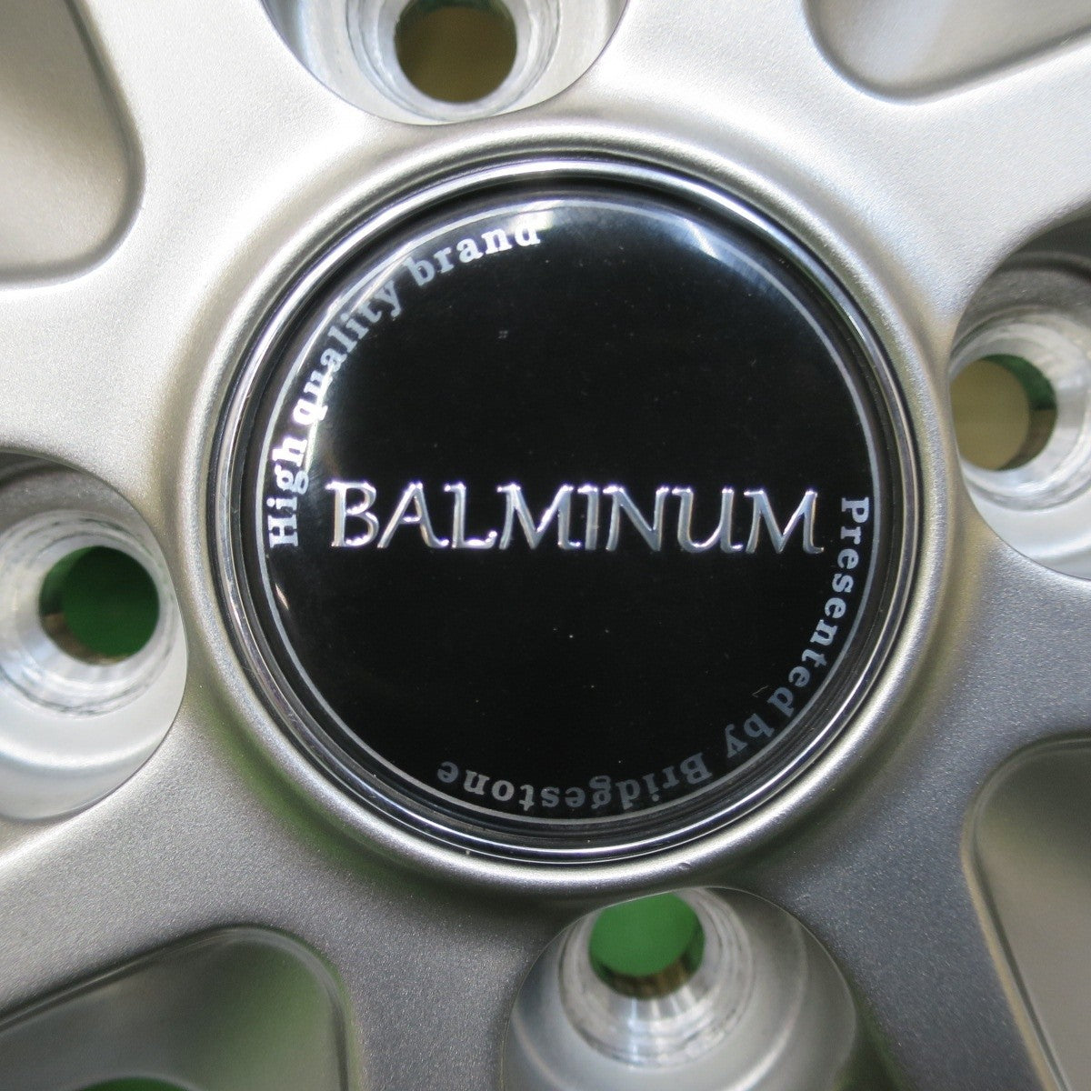 バリ溝！キレイ！8.5分★スタッドレス 155/65R14 ブリヂストン ブリザック VRX BALMINUM バルミナ 14インチ PCD100/4H★5021105イス