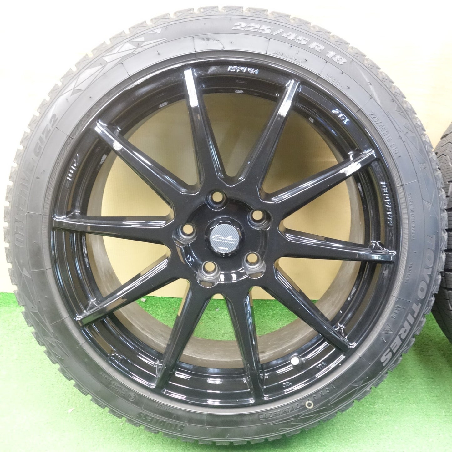 4本価格◎スタッドレス 225/45R18 トーヨー オブザーブ GIZ2 Circlar ENKEI AME サーキュラー エンケイ 18インチ PCD114.3/5H◎6061901KTス