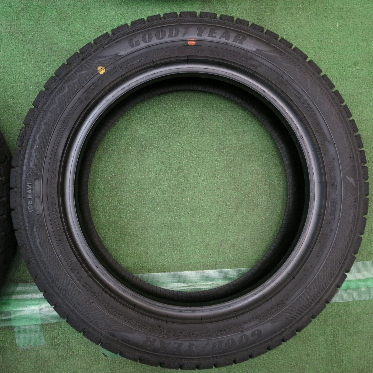 バリ溝！24年！9分◎スタッドレス 155/65R14 グッドイヤー アイスナビ8 タイヤ 14インチ 軽自動車 N-BOX スペーシア タント 等◎6092107KKスタ