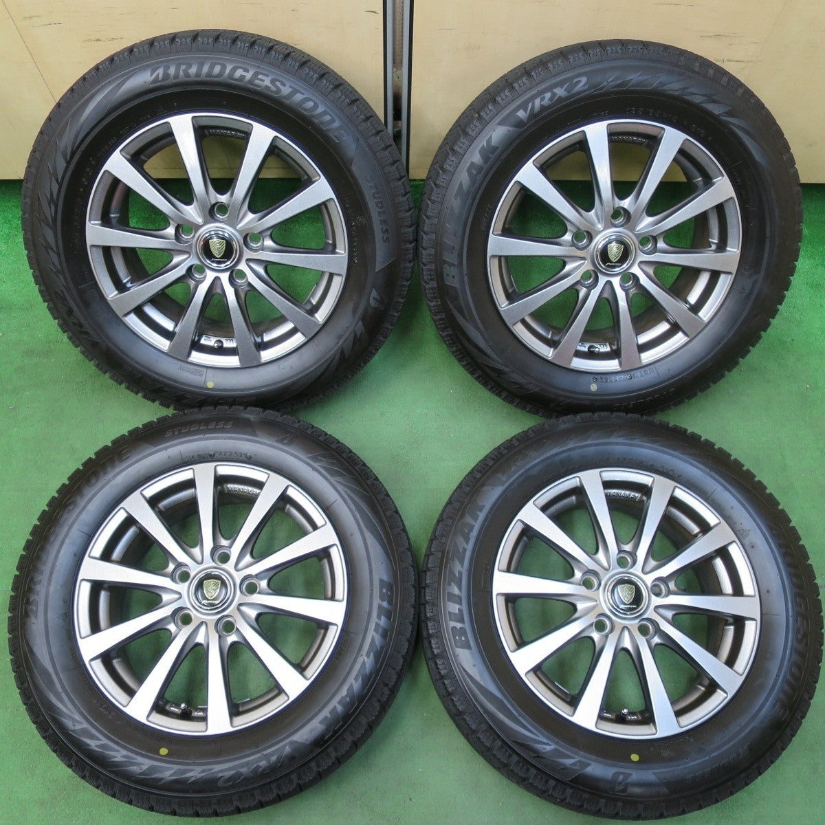 バリ溝！22年！キレイ！9分★スタッドレス 195/65R15 ブリヂストン ブリザック VRX2 MANARAY SPORT マナレイスポーツ 15インチ PCD114.3/5H★5012811イス