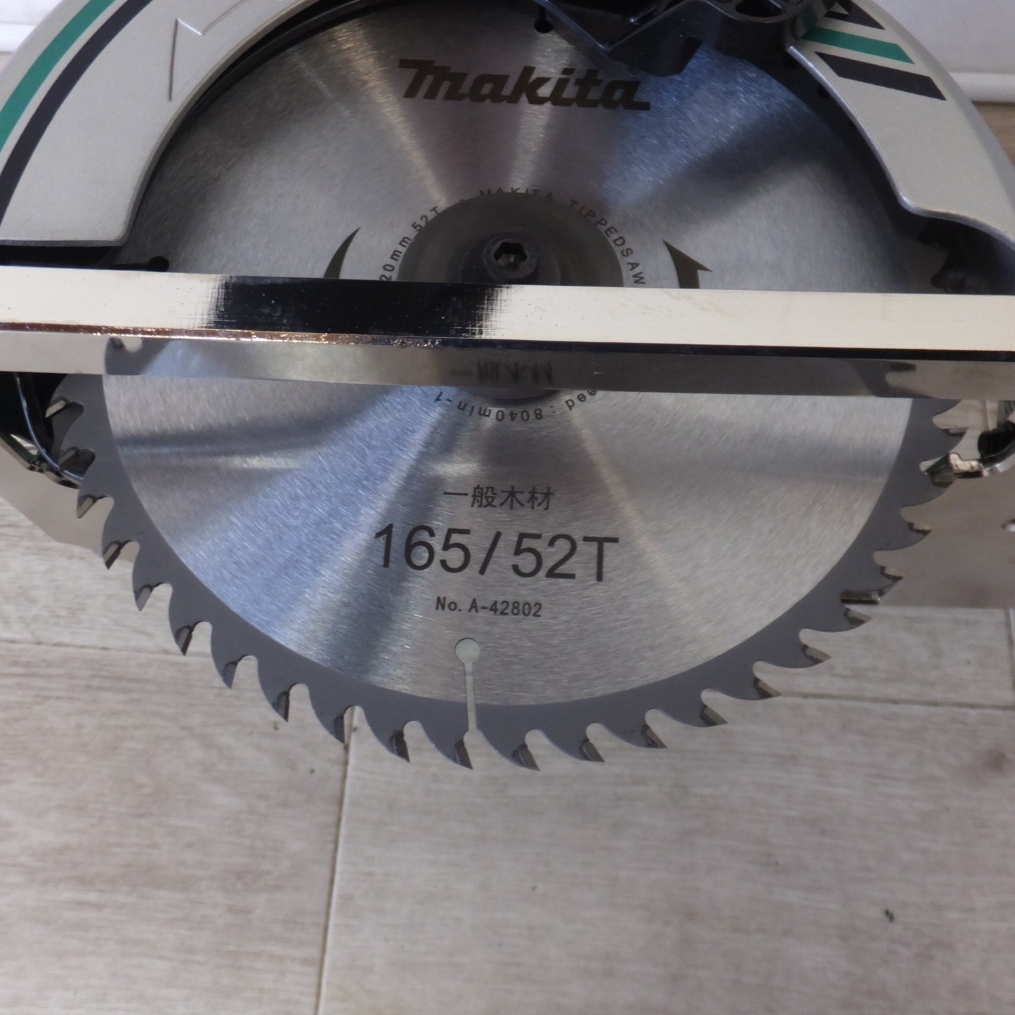 [送料無料] キレイ★マキタ makita 165mm マルノコ M565　155～165mm　100V～ 11A 50-60Hz 1050W　木工用 超硬丸ノコ★