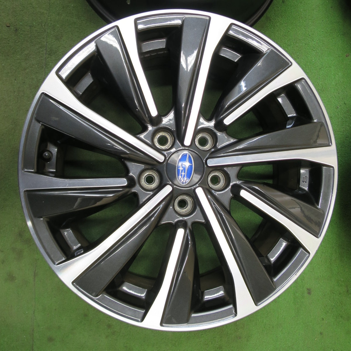 4本価格★スバル VN5 レヴォーグ STI スポーツ 純正 ホイール 18インチ 18×7.5J PCD114.3/5H★6040703NGホ