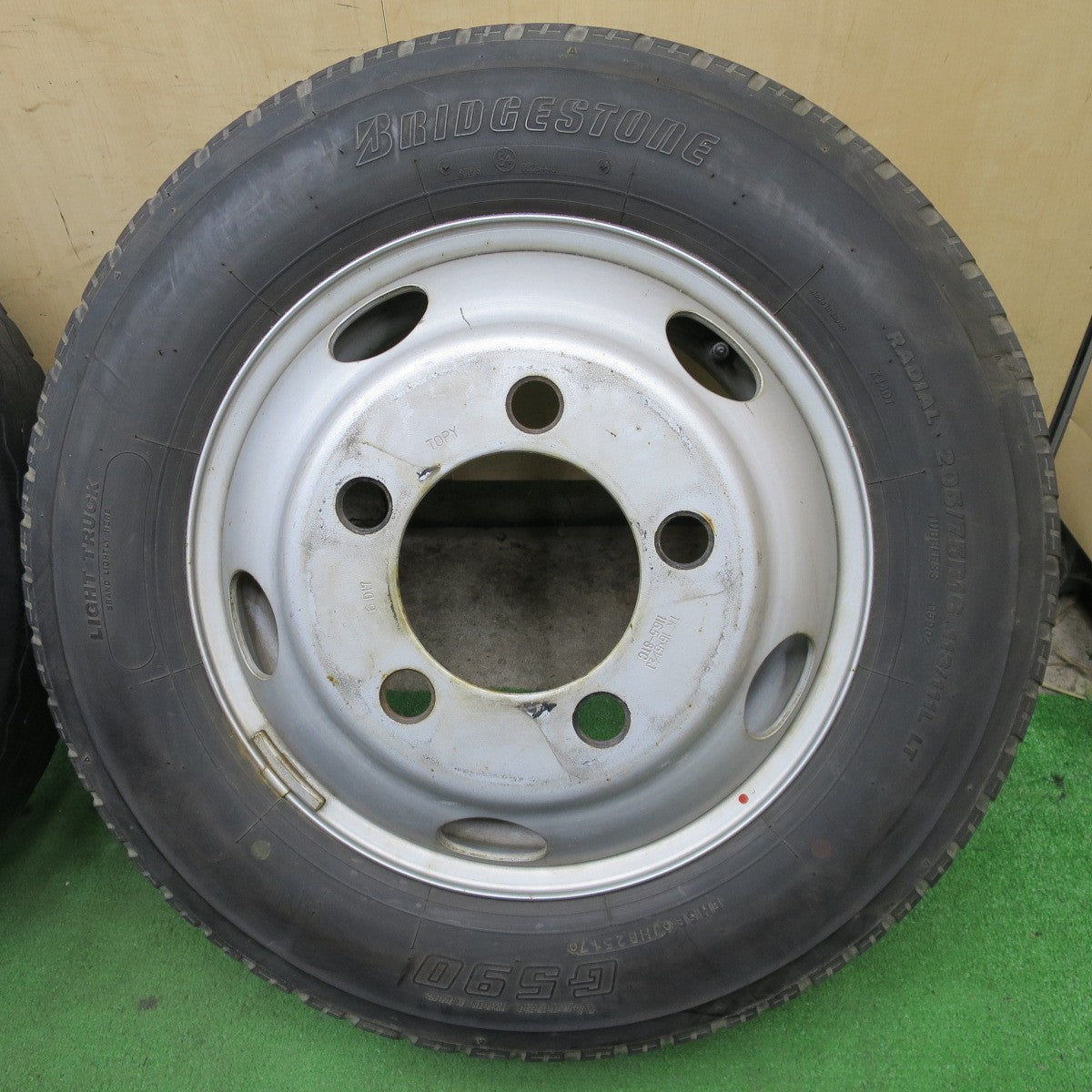 6本価格★トラック 205/75R16 113/111L スタッドレス ブリヂストン ブリザック W969 G590 TOPY スチール 116.5-8TC 16インチ PCD203.2/5H★6031102ナノ