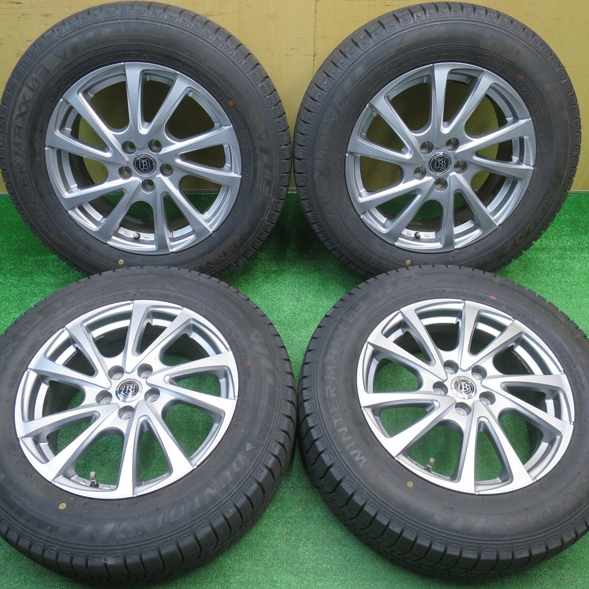 バリ溝！23年！キレイ！9.5分★フォレスター 等 205/65R16 スタッドレス ダンロップ ウインターマックス 03 BRANDLE-LINE ブランドルライン 16インチ PCD100/5H★5102809NJス