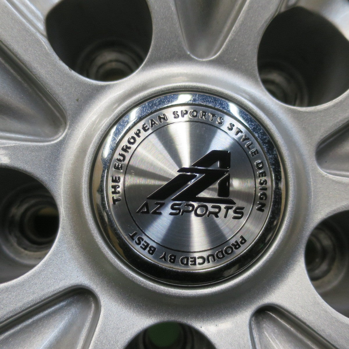 バリ溝！23年！9.5分★スタッドレス 225/45R18 ダンロップ ウインターマックス WM02 AZ SPORTS AZスポーツ 18インチ PCD114.3/5H★5123017イス