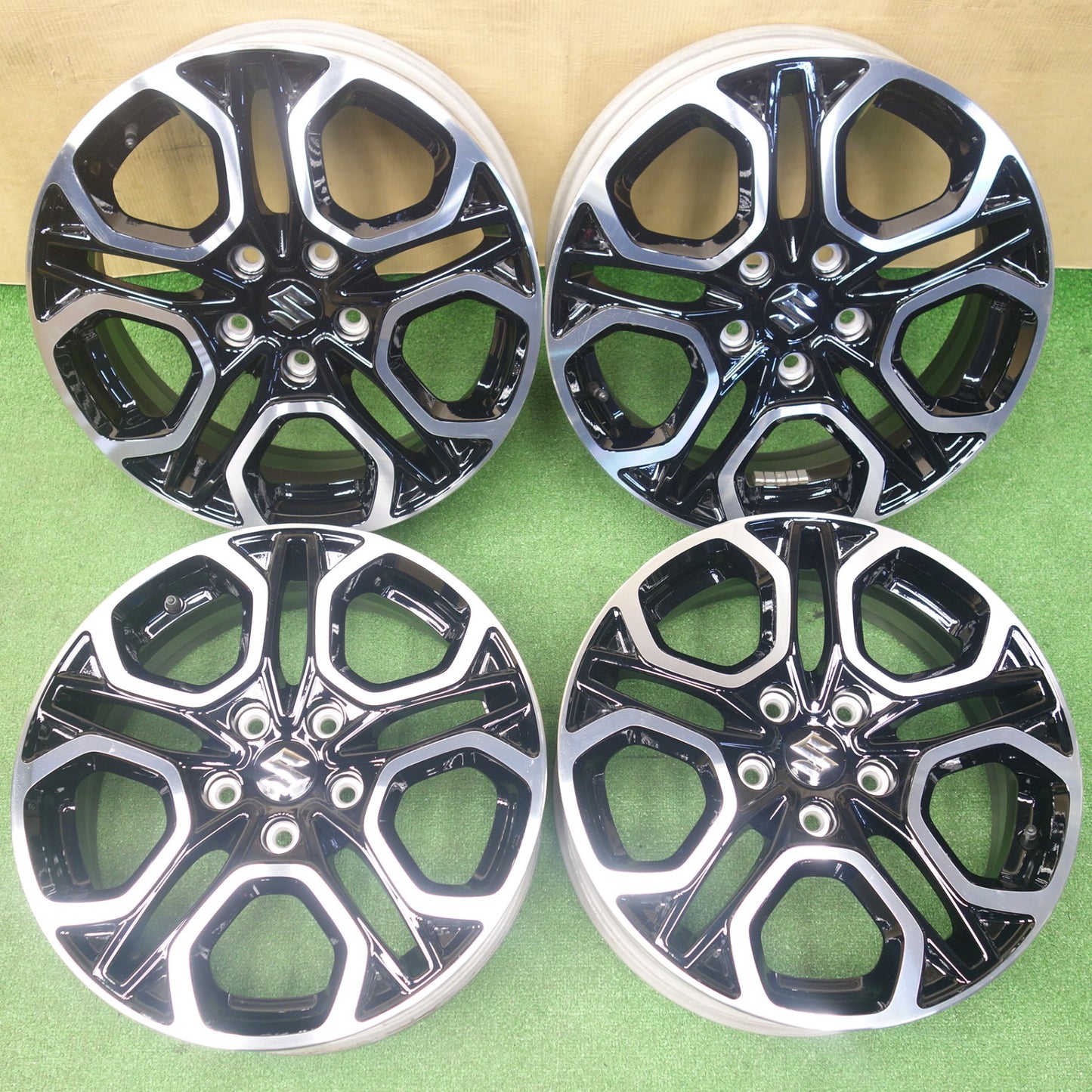 新車外し★スズキ ZC33S スイフト スポーツ 純正 ホイール 17インチ 17×6.5J PCD114.3/5H★6031105KTホ
