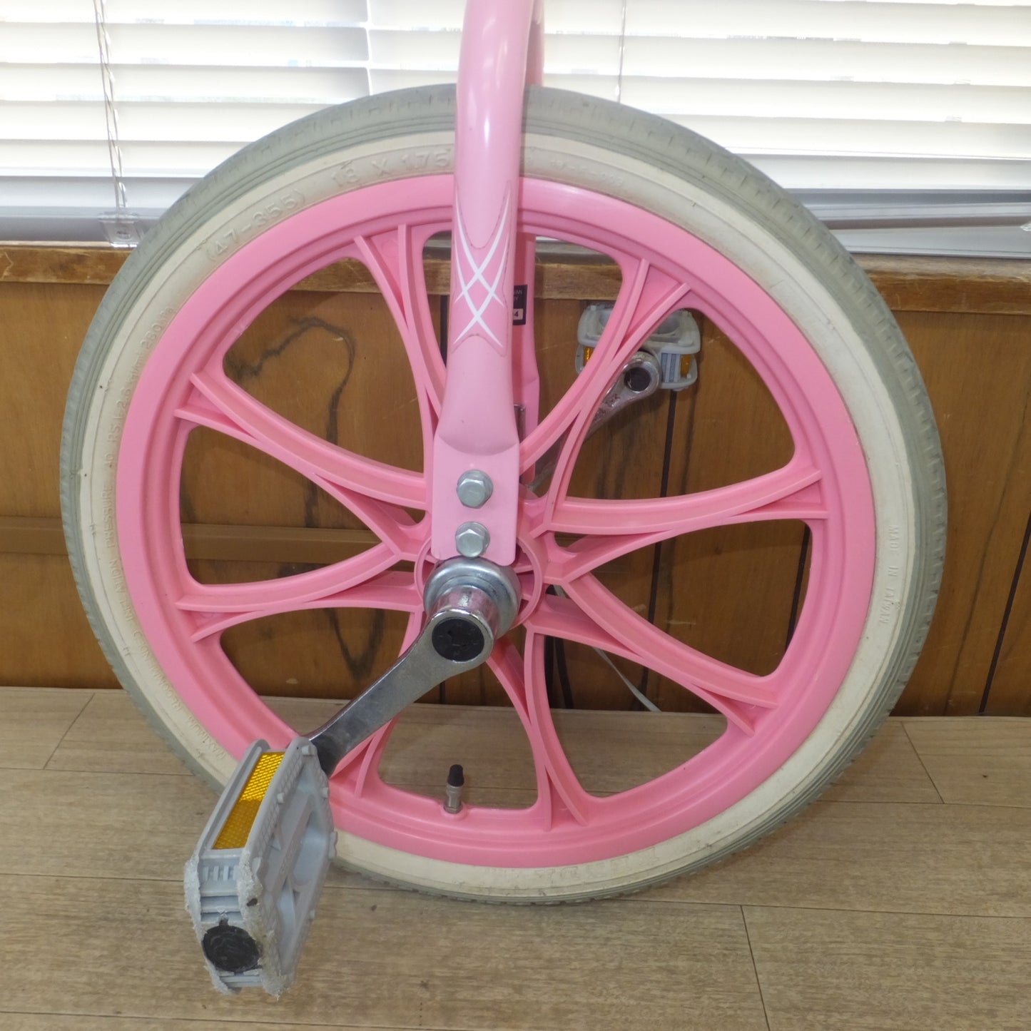 [送料無料] ★サギサカ SAGISAKA ユニサイクル UNICYCLE 一輪車 18インチ YL-09-04★