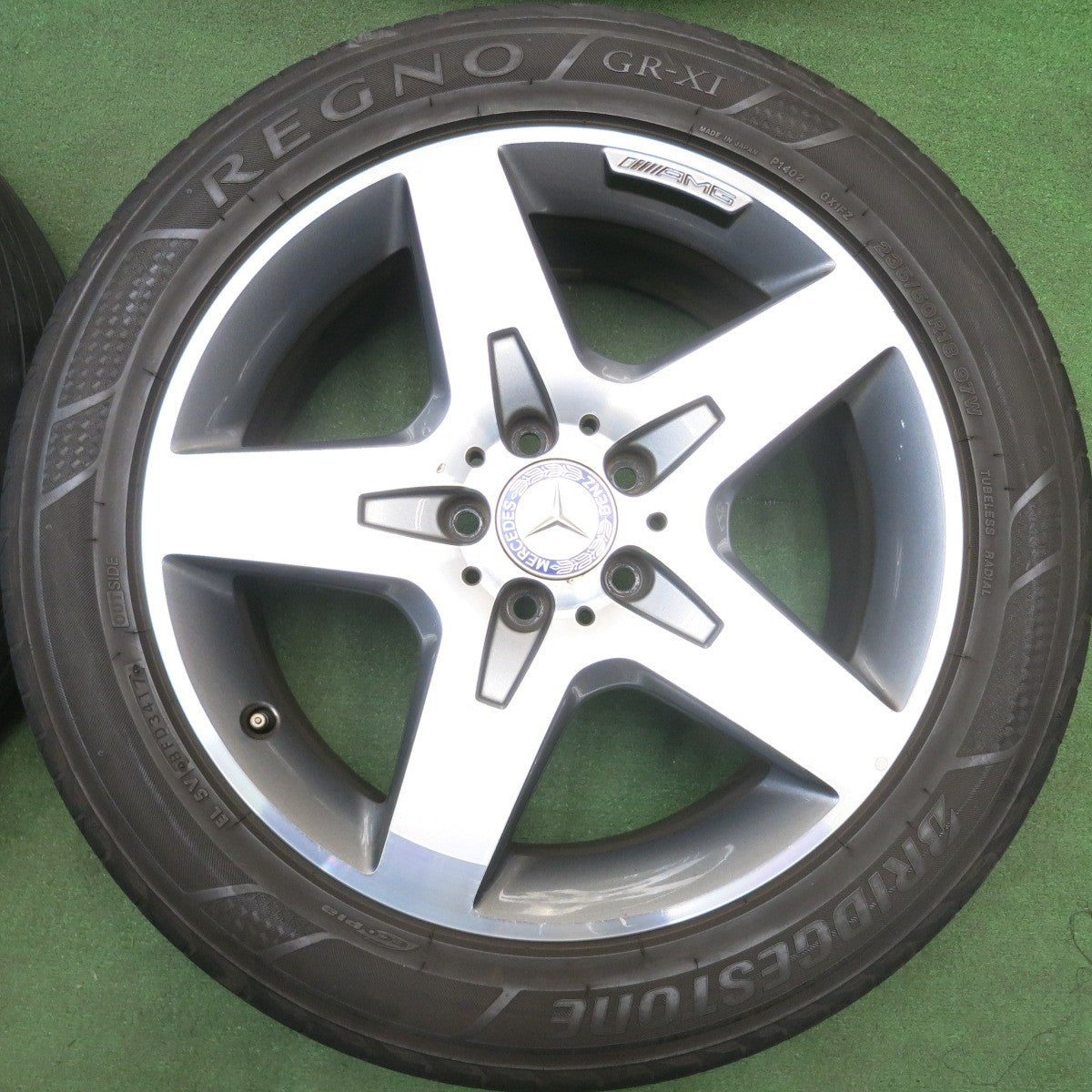 4本価格★ベンツ GLAクラス X156 純正 AMG 235/50R18 ブリヂストン レグノ GR-XI 18インチ PCD112/5H★6022301HAノ
