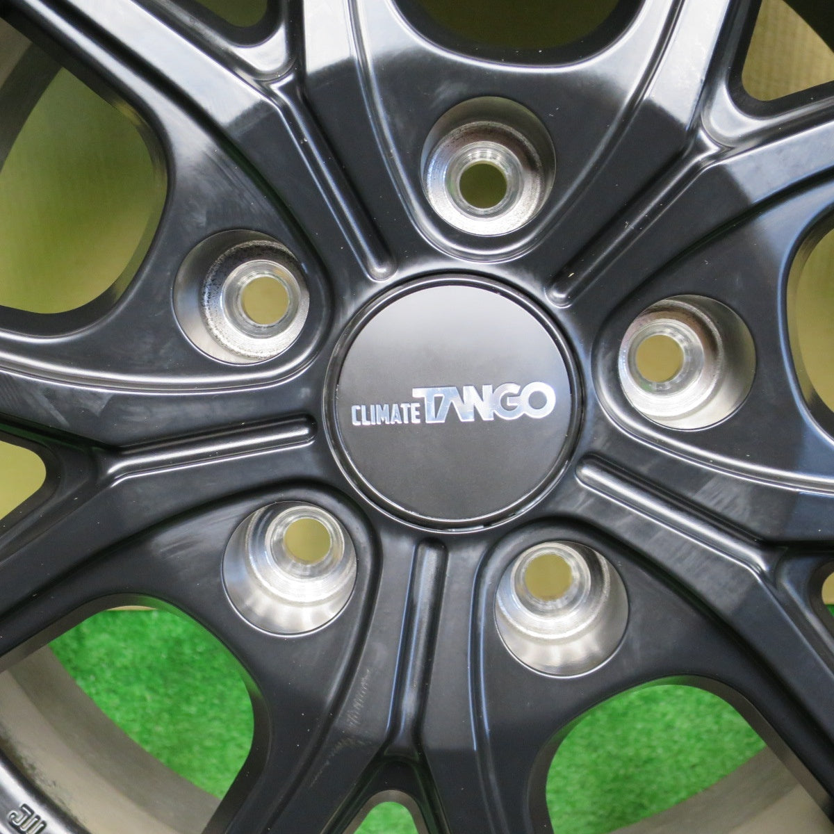 バリ溝！22年！キレイ！ほぼ10分★スタッドレス 195/65R15 ダンロップ ウインターマックス WM02 CLIMATE TANGO クライメイト タンゴ 15インチ PCD114.3/5H★6011502NKス