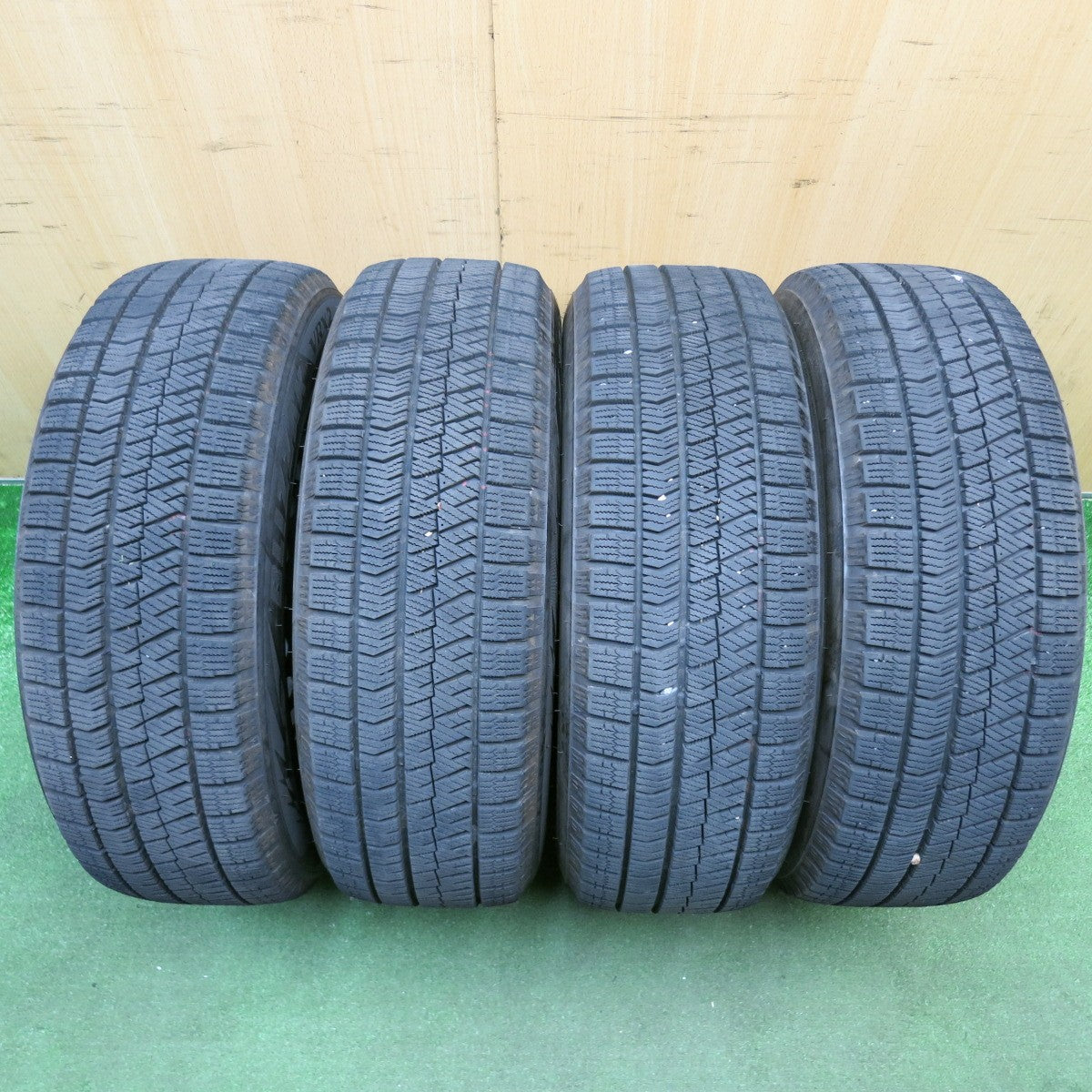 バリ溝！24年！9分★ホンダ フィット 純正 スチール 185/60R15 スタッドレス ブリヂストン ブリザック VRX2 15インチ FIT PCD100/4H★6031511HAス