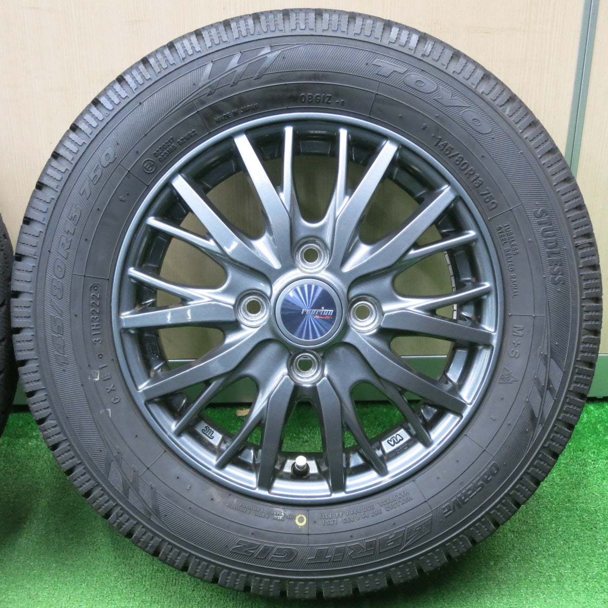 [送料無料] 超バリ溝！22年！キレイ！ほぼ10分★スタッドレス 145/80R13 トーヨー オブザーブ ガリット GIZ ravrion RM01 ラブリオン 13インチ PCD100/4H★5010201NJス