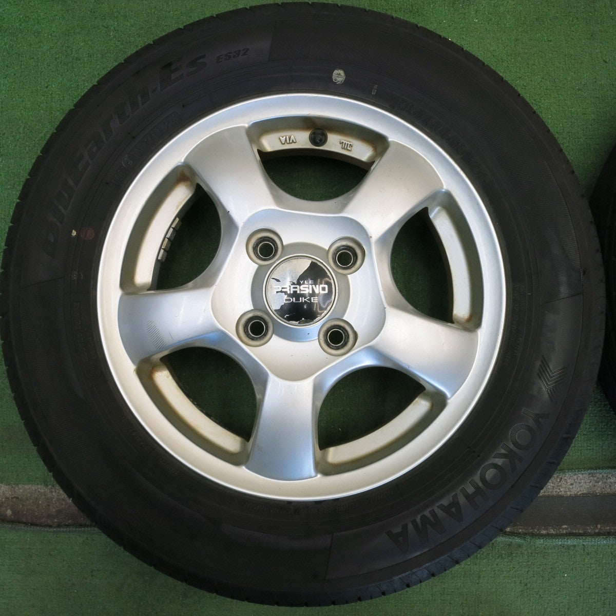 バリ溝！24年！ほぼ10分◎145/80R13 ヨコハマ BluEarth-ES ES32 STYLE PRASINO DUKE スタイル プラシノ 13インチ PCD100/4H◎6081302HAノ