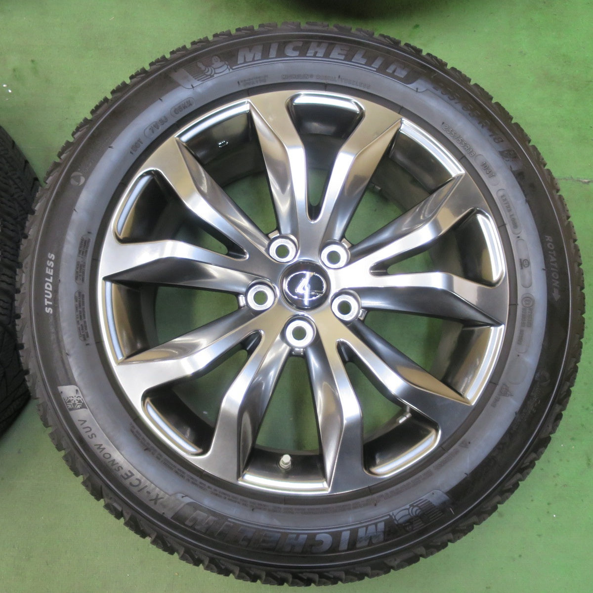 センサー付！バリ溝！21年！美品！9分★レクサス NX Fスポーツ 純正 235/55R18 スタッドレス ミシュラン X-ICE SNOW SUV 18インチ PCD114.3/5H★5101401イス