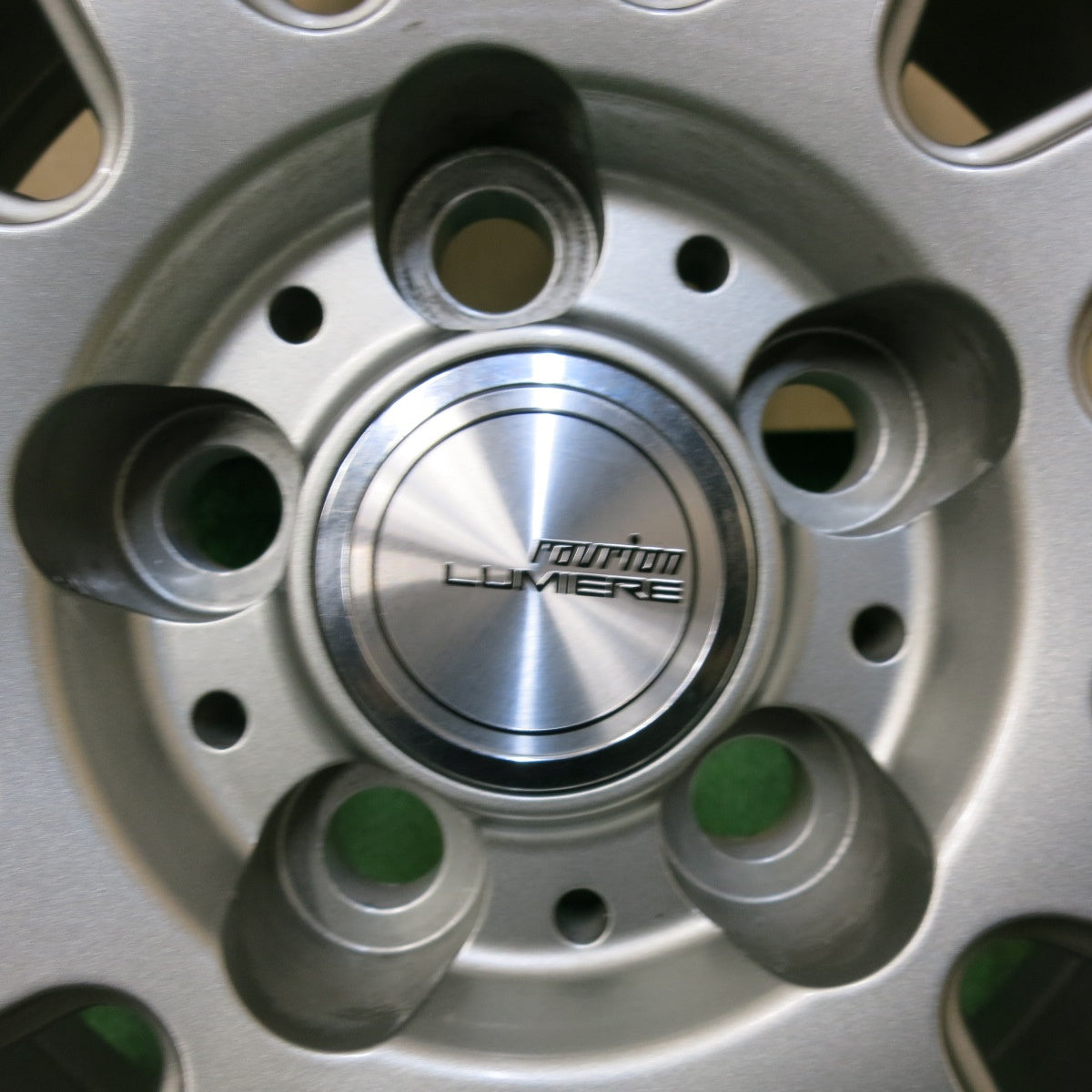 [送料無料] キレイ★プリウス 等 ravrion LUMIERE weds ラブリオン ウェッズ 15インチ ホイール 15×6.5J PCD100/5H★5032501SYホ
