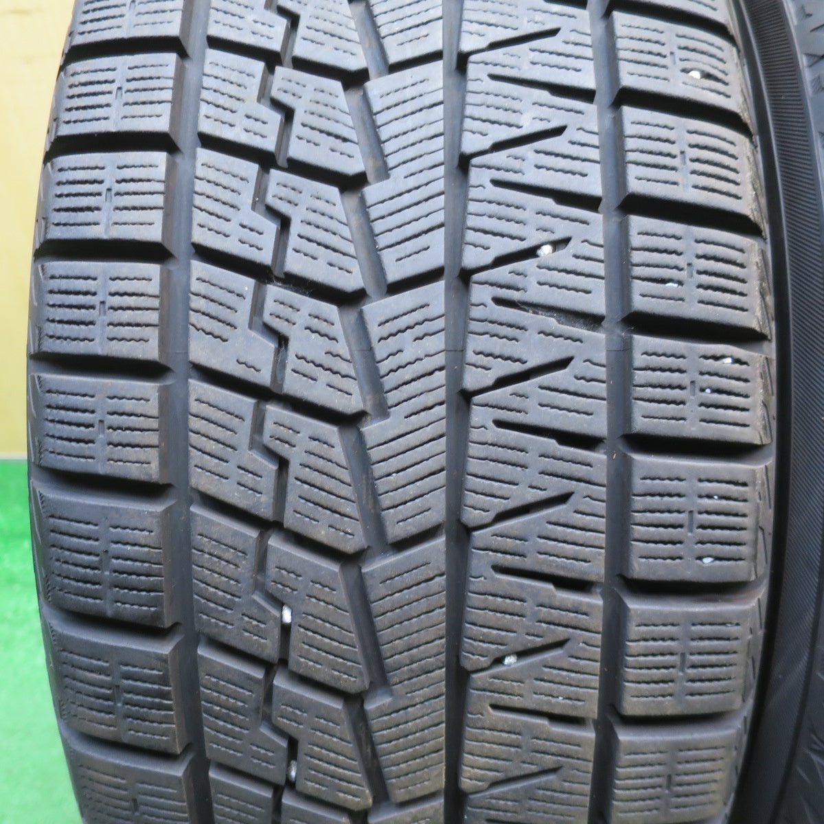 バリ溝！23年！9.5分★ボルボ V60 S60 等 純正 215/55R16 スタッドレス ヨコハマ アイスガード iG70 16インチ PCD108/5H★6033105NJス