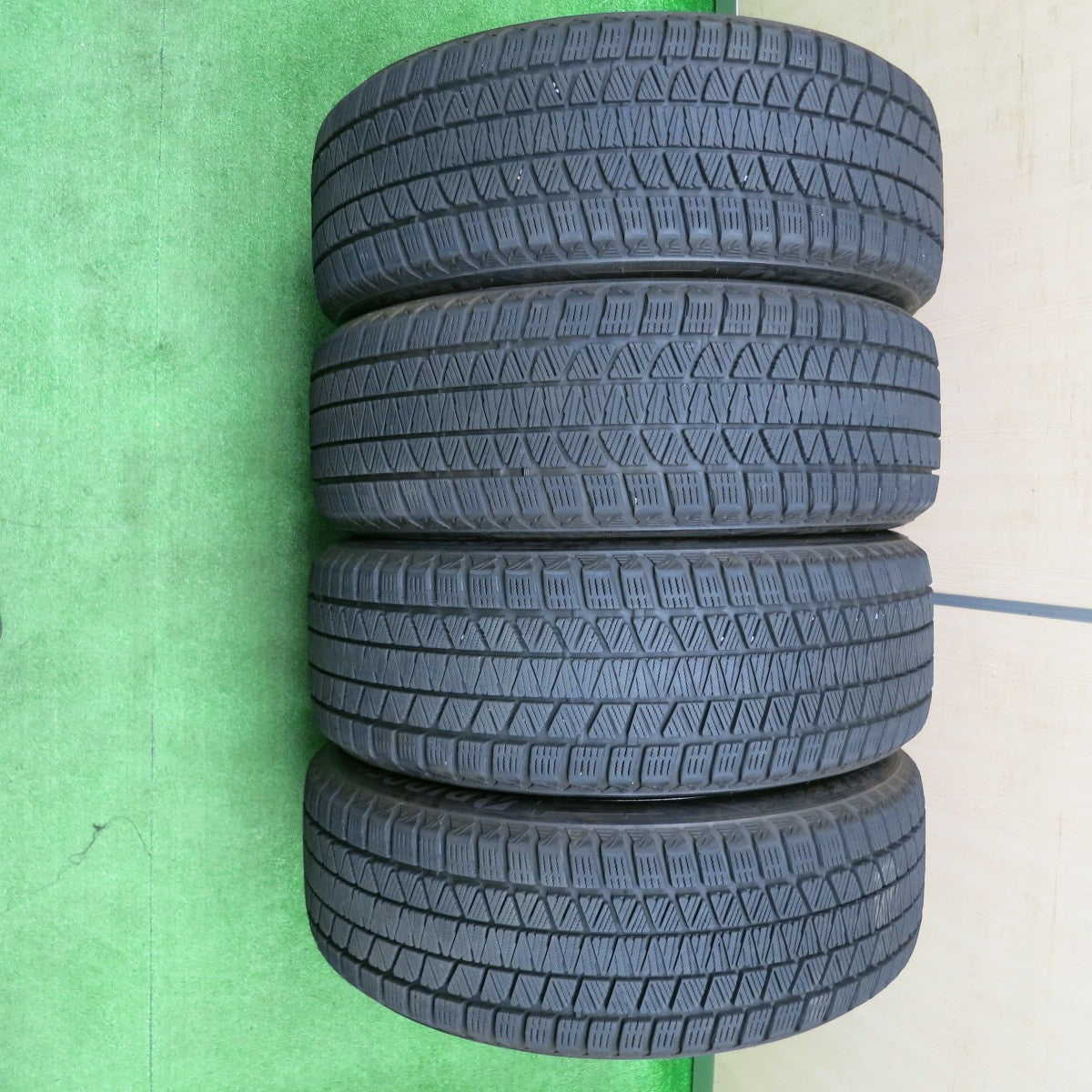 [送料無料] センサー付！バリ溝！21年！綺麗！8.5分★レクサス RX Fスポーツ 純正 235/55R20 スタッドレス ブリヂストン ブリザック DM-V3 PCD114.3/5H★4102901NJス